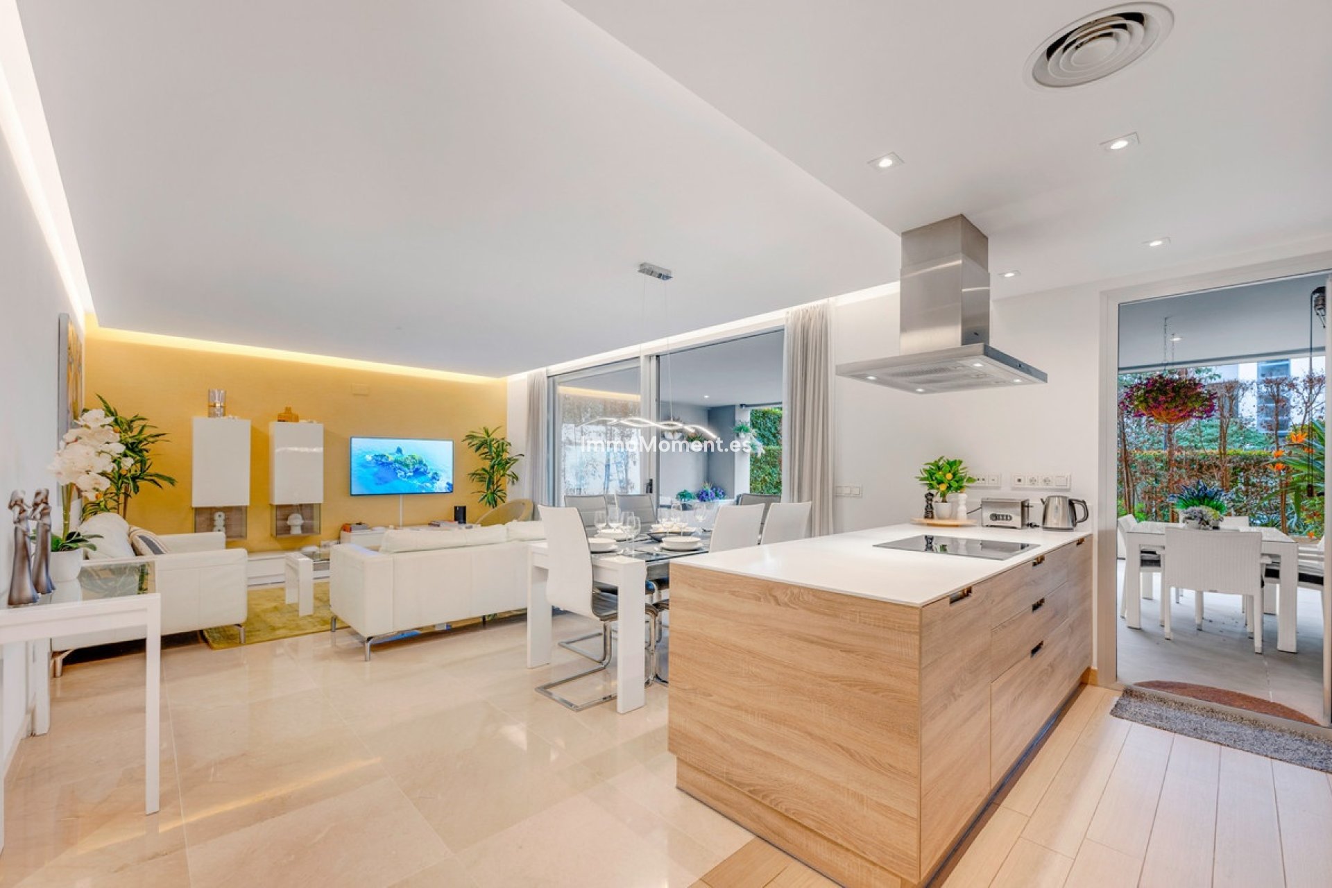 Resale - Apartment - Marbella - Puerto Banús