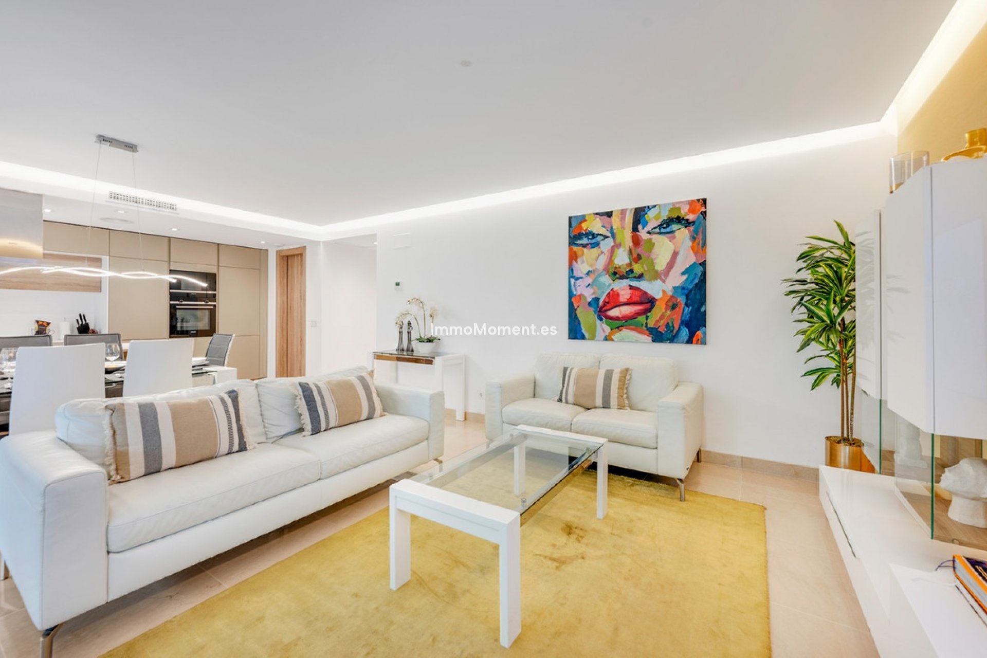 Resale - Apartment - Marbella - Puerto Banús
