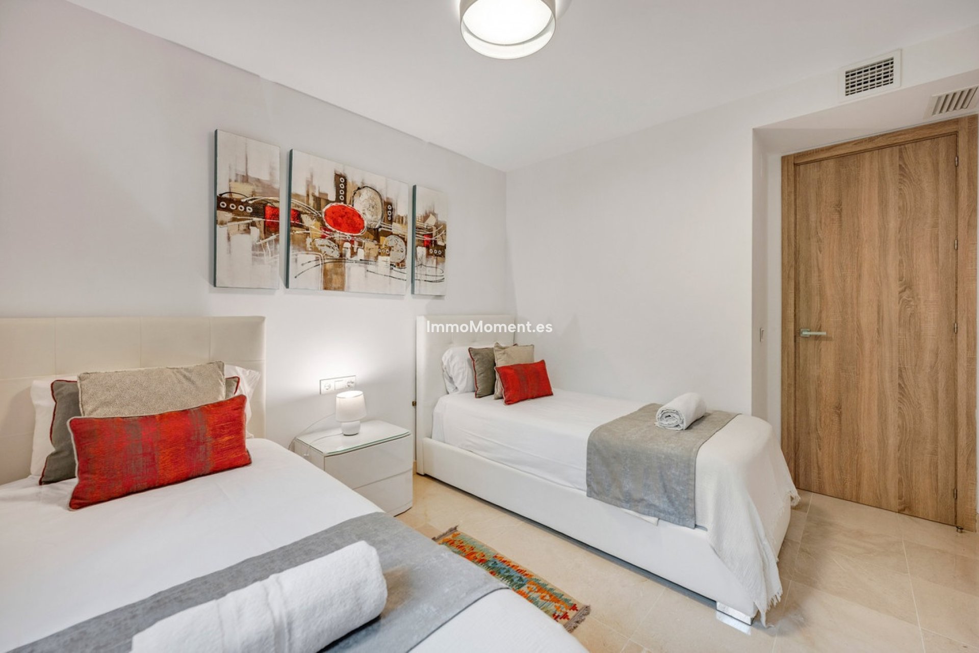 Resale - Apartment - Marbella - Puerto Banús