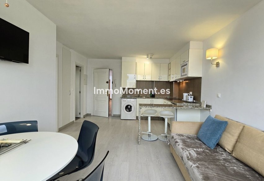 Resale - Apartment - Marbella - Puerto Banús