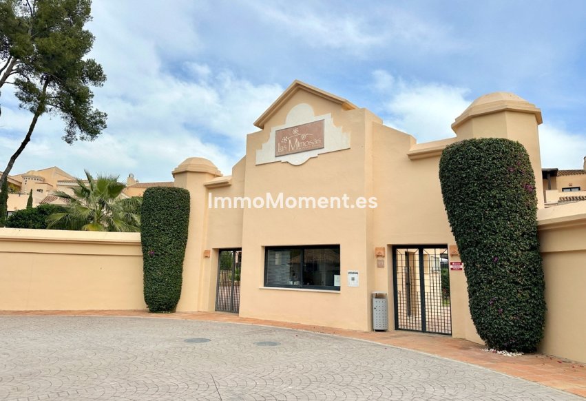 Resale - Apartment - Marbella - Puerto Banús