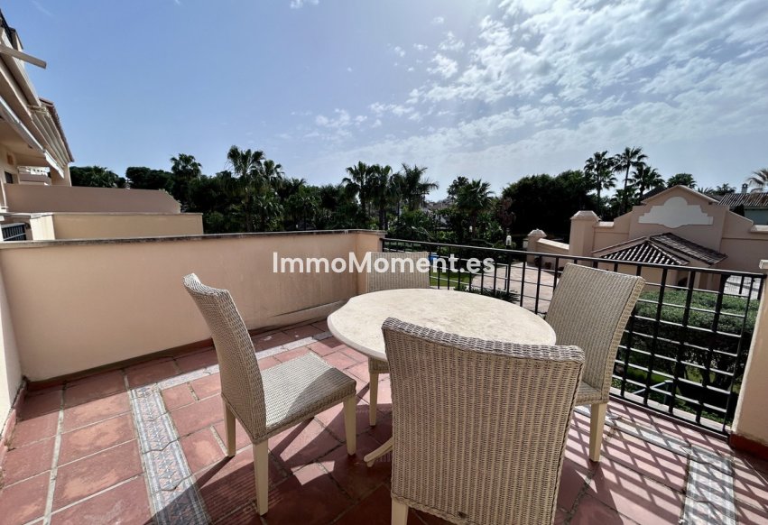 Resale - Apartment - Marbella - Puerto Banús