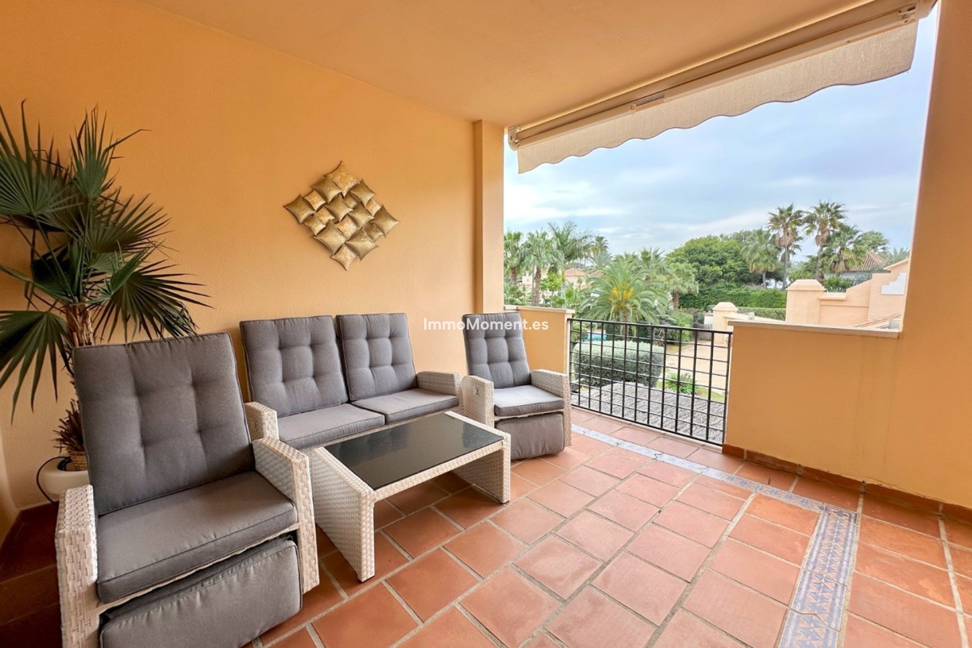 Resale - Apartment - Marbella - Puerto Banús