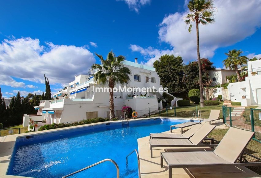 Resale - Apartment - Marbella - Puerto Banús