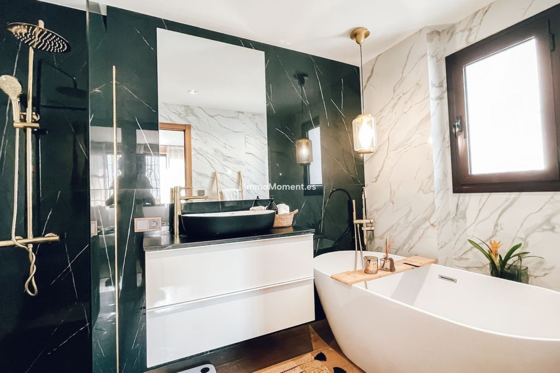 Resale - Apartment - Marbella - Puerto Banús