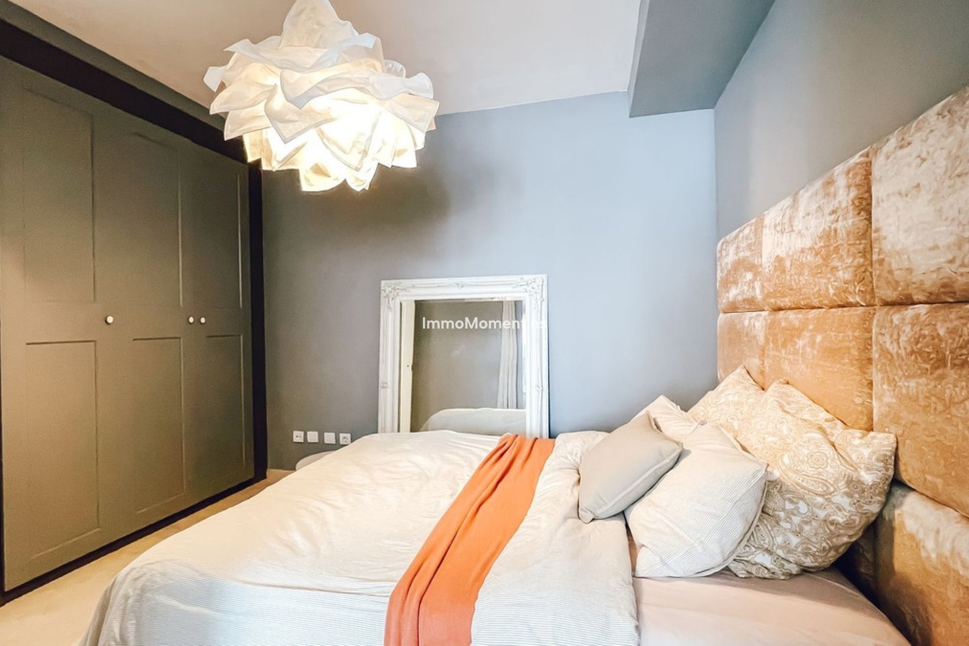 Resale - Apartment - Marbella - Puerto Banús