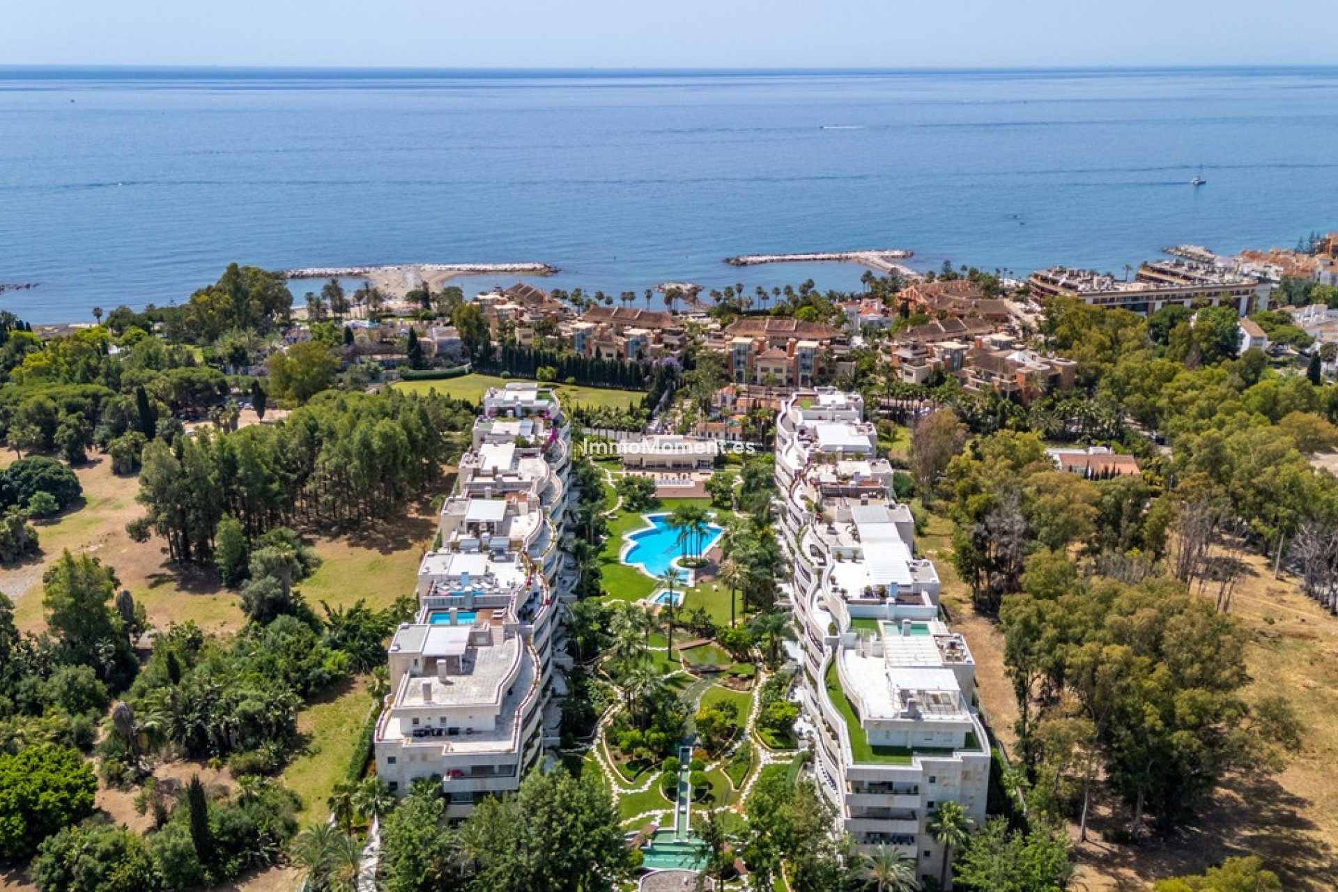 Resale - Apartment - Marbella - Puerto Banús