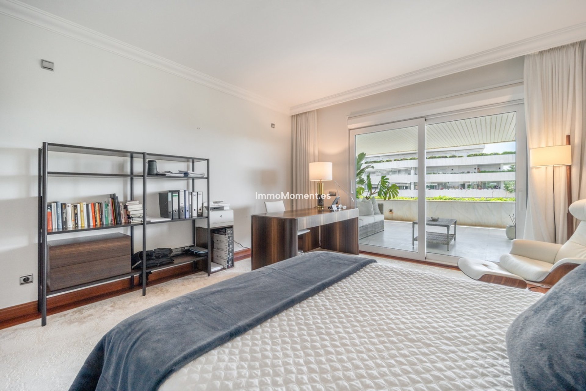 Resale - Apartment - Marbella - Puerto Banús