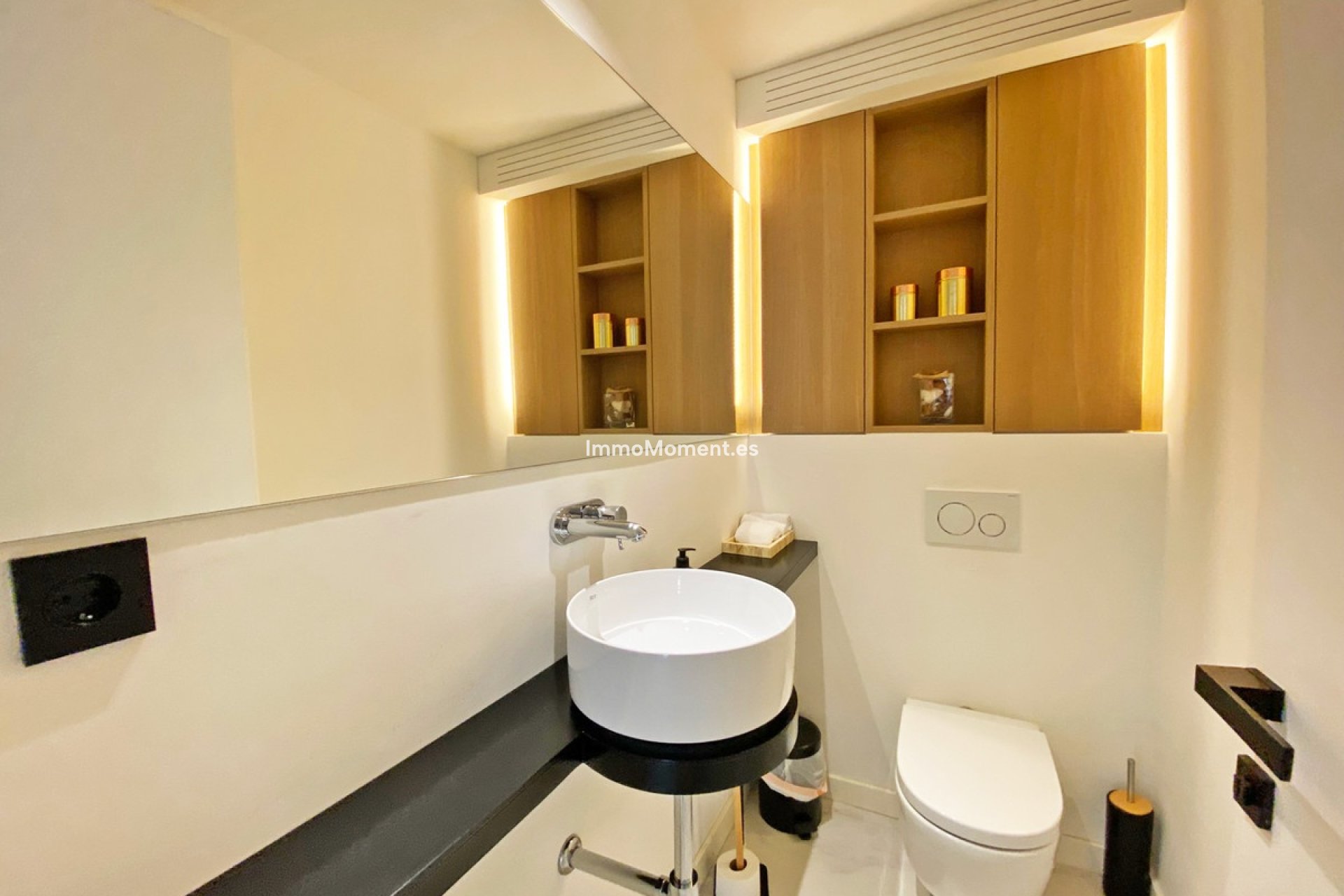 Resale - Apartment - Marbella - Puerto Banús