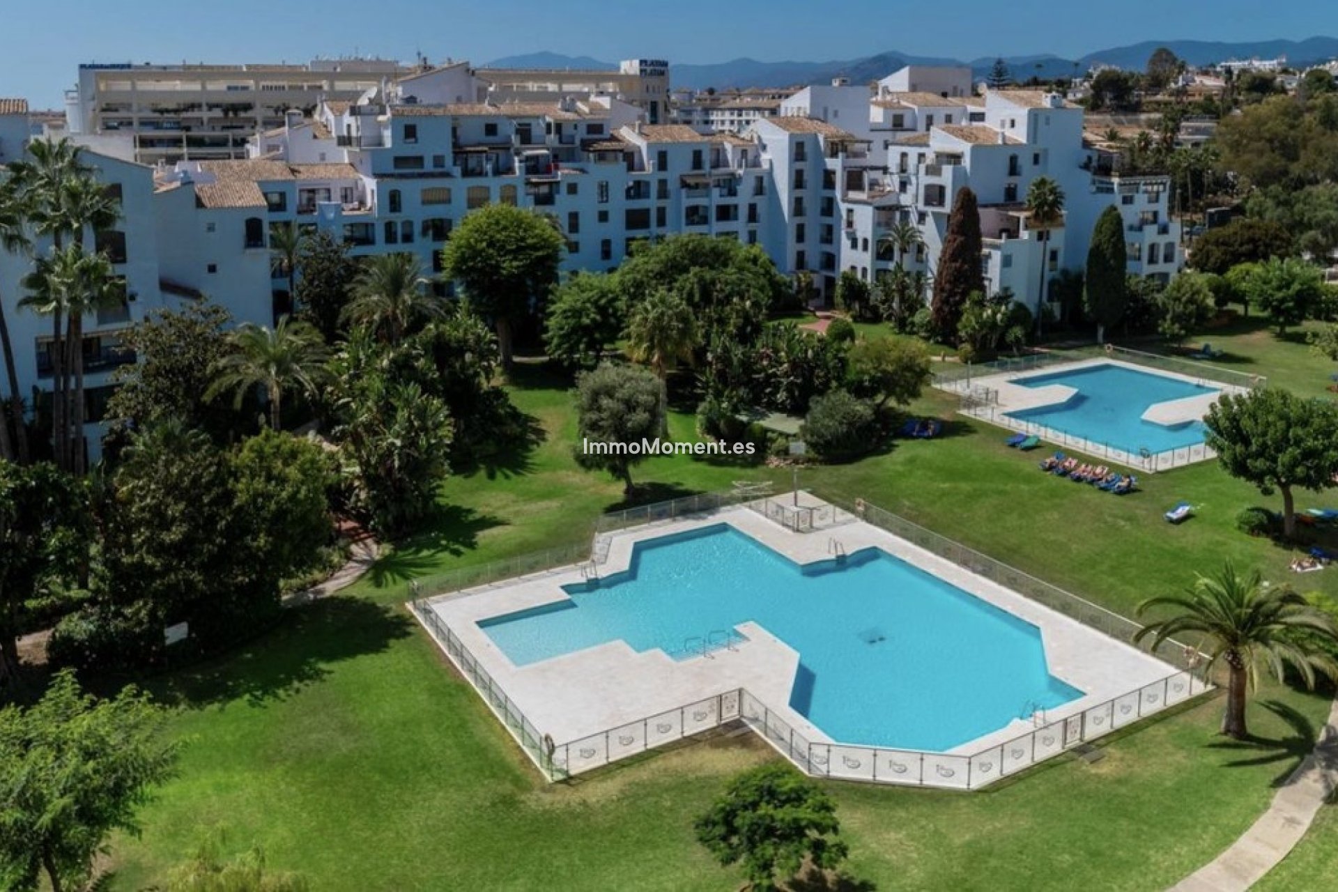 Resale - Apartment - Marbella - Puerto Banús