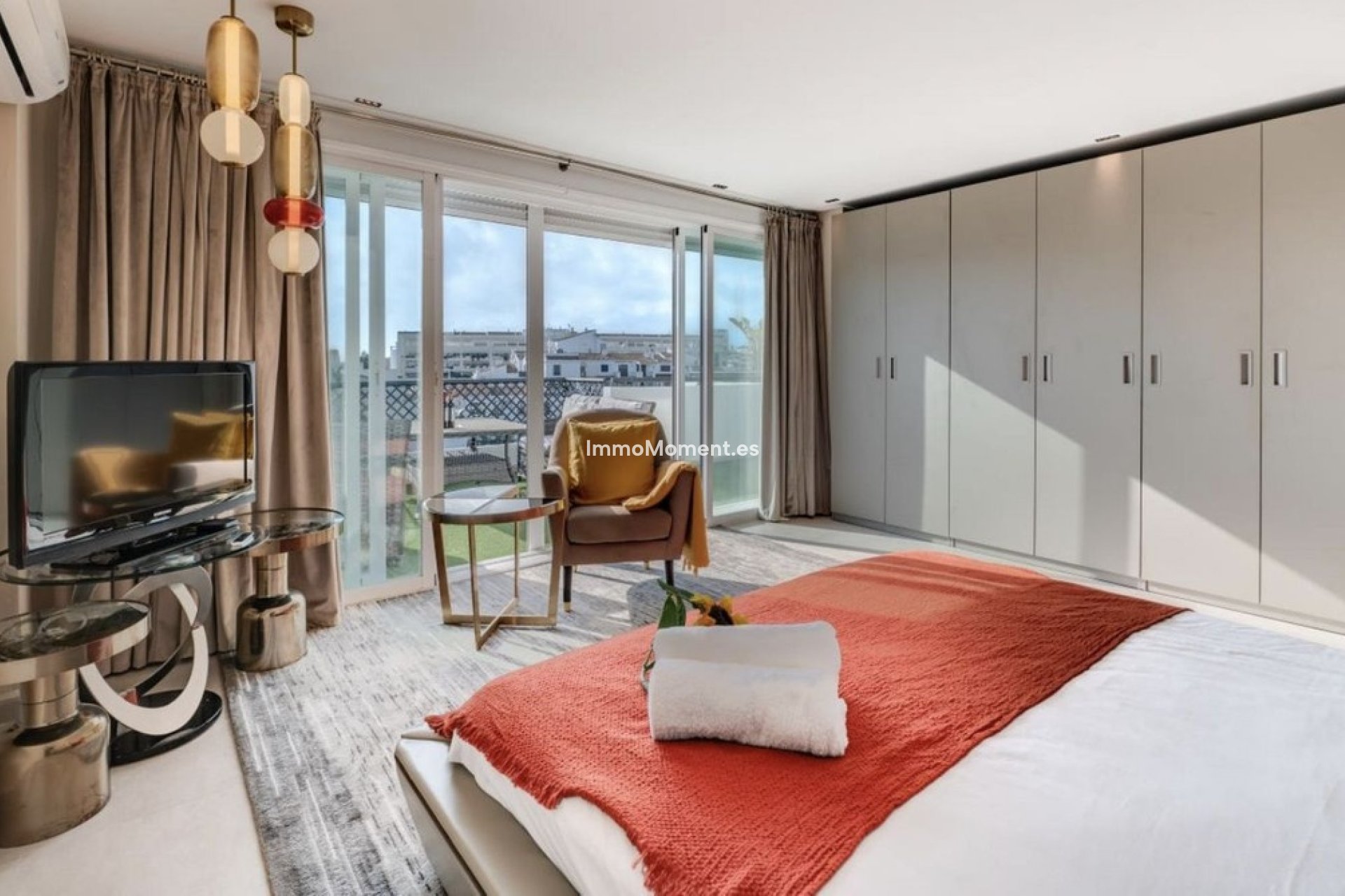 Resale - Apartment - Marbella - Puerto Banús