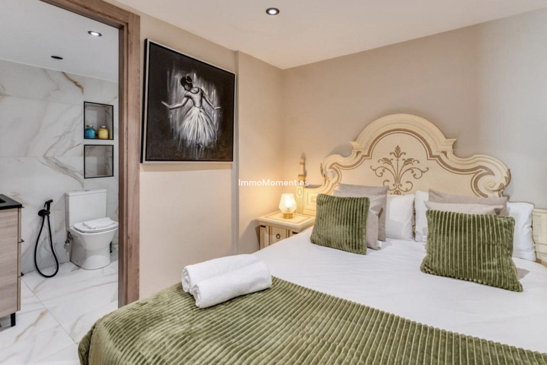 Resale - Apartment - Marbella - Puerto Banús