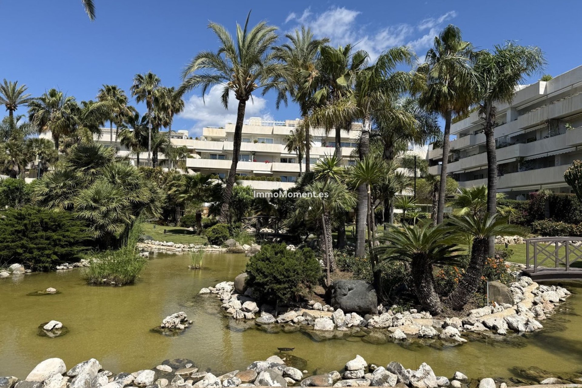 Resale - Apartment - Marbella - Puerto Banús