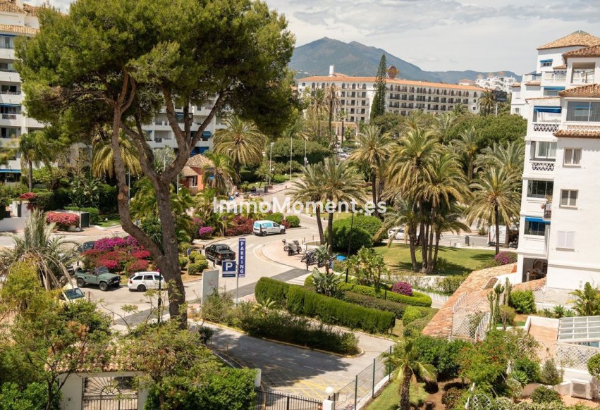 Resale - Apartment - Marbella - Puerto Banús