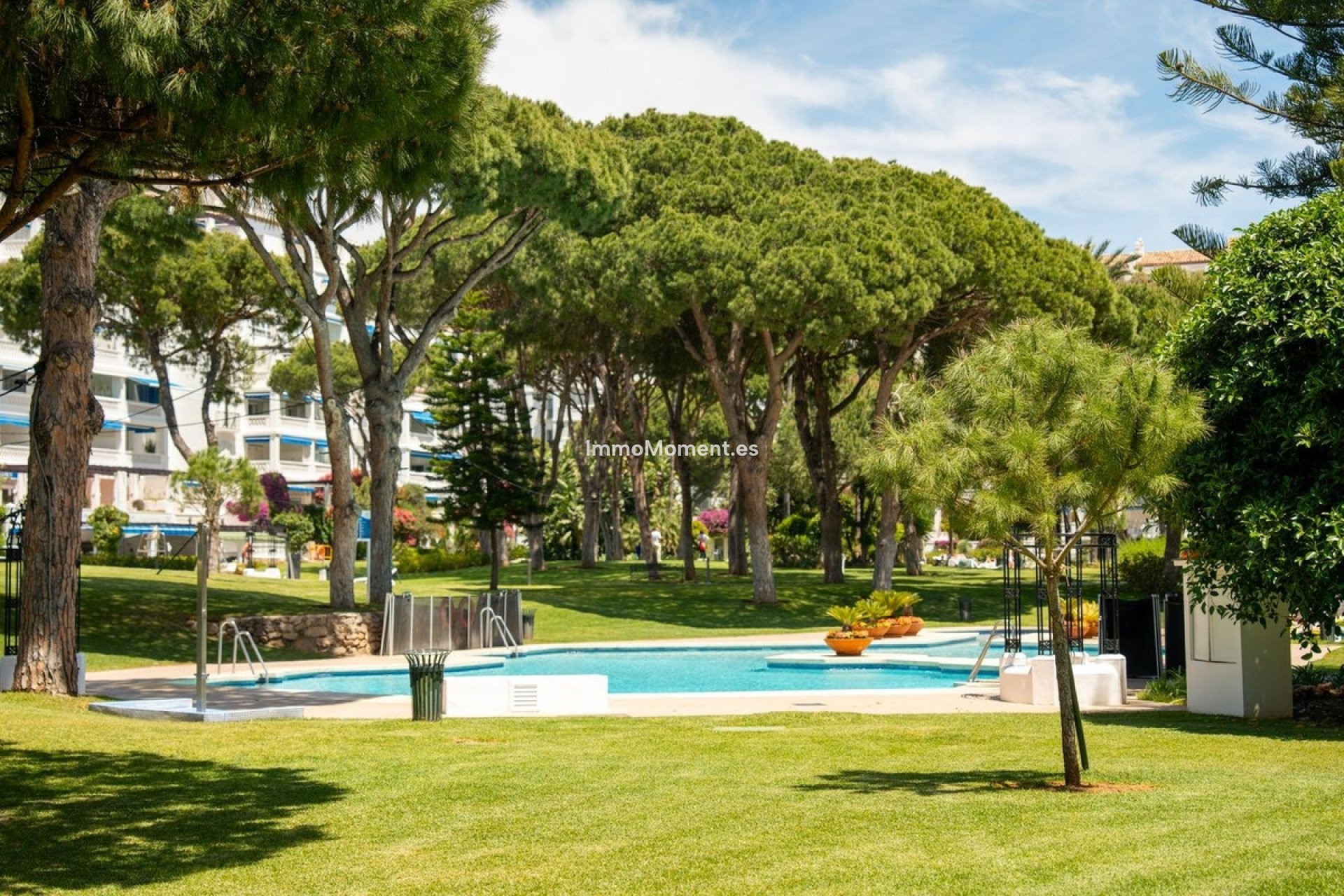 Resale - Apartment - Marbella - Puerto Banús