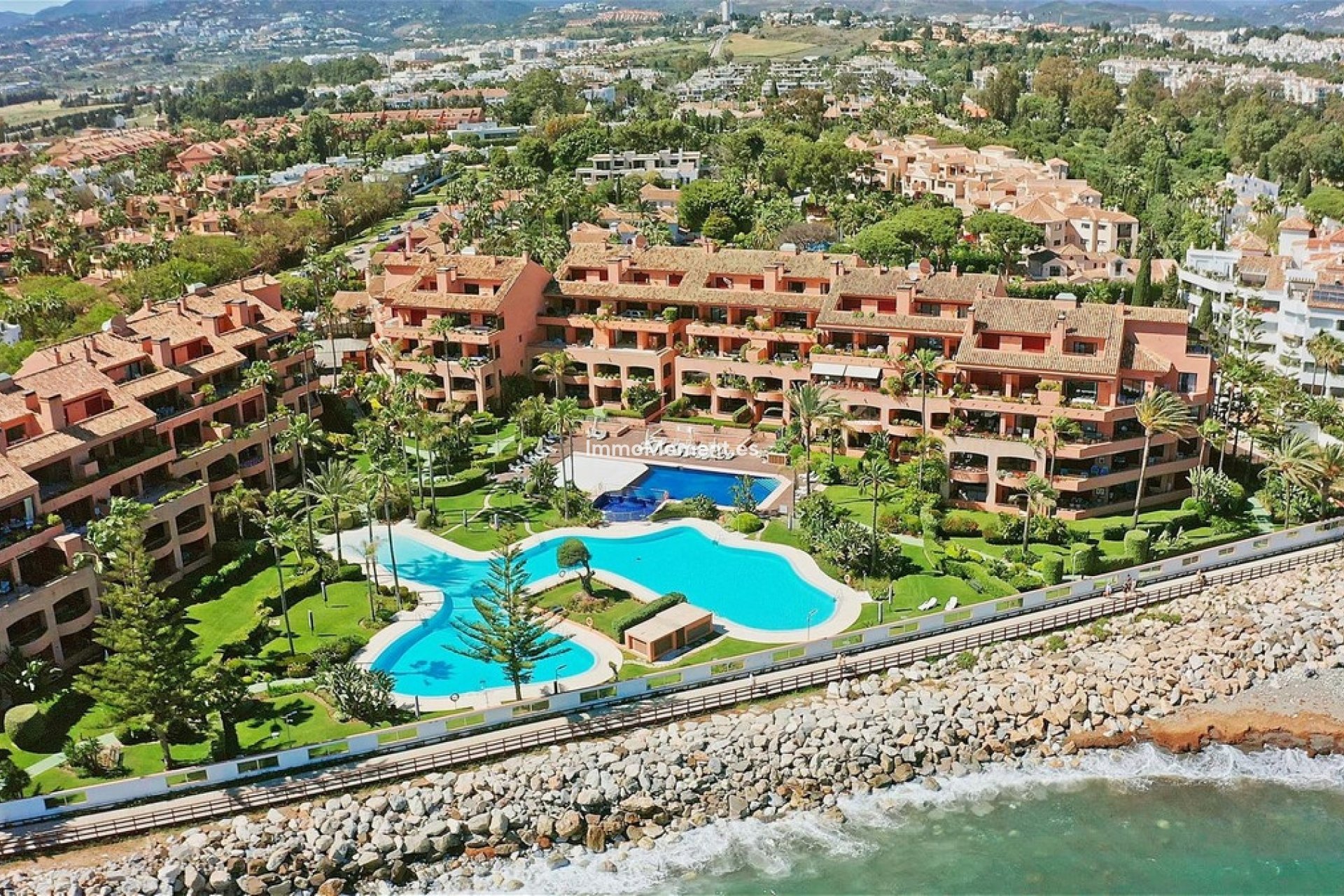 Resale - Apartment - Marbella - Puerto Banús