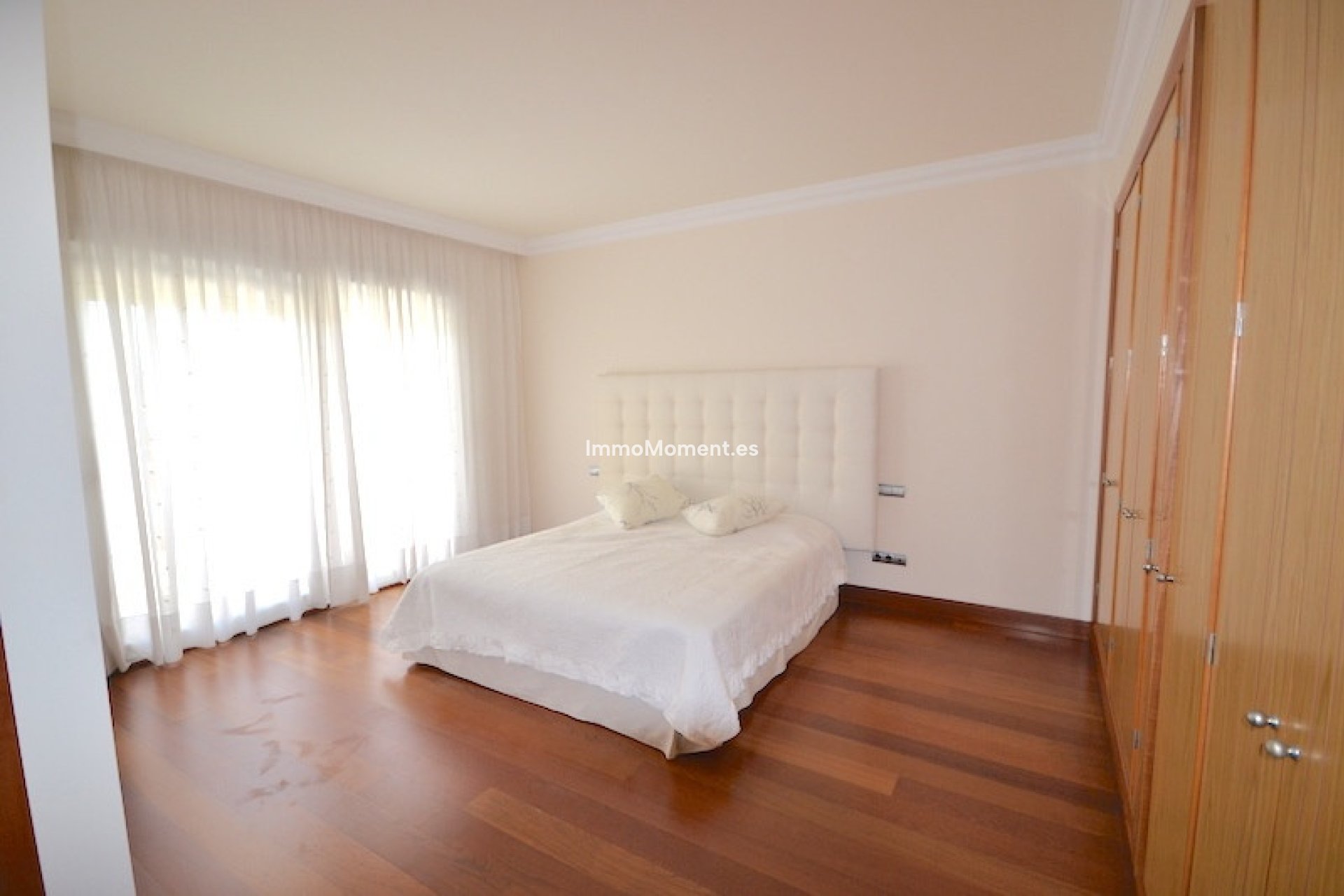 Resale - Apartment - Marbella - Puerto Banús