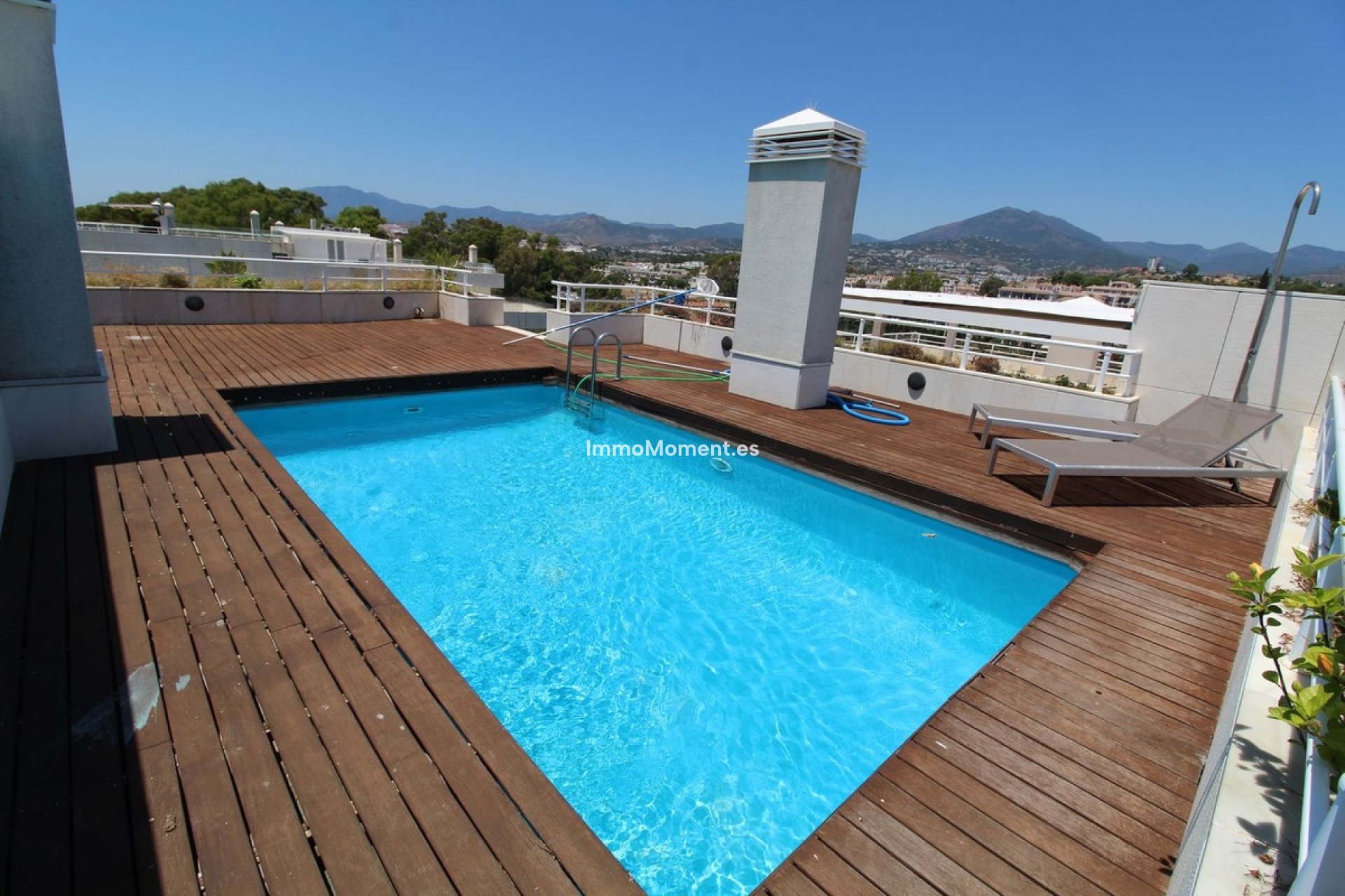 Resale - Apartment - Marbella - Puerto Banús