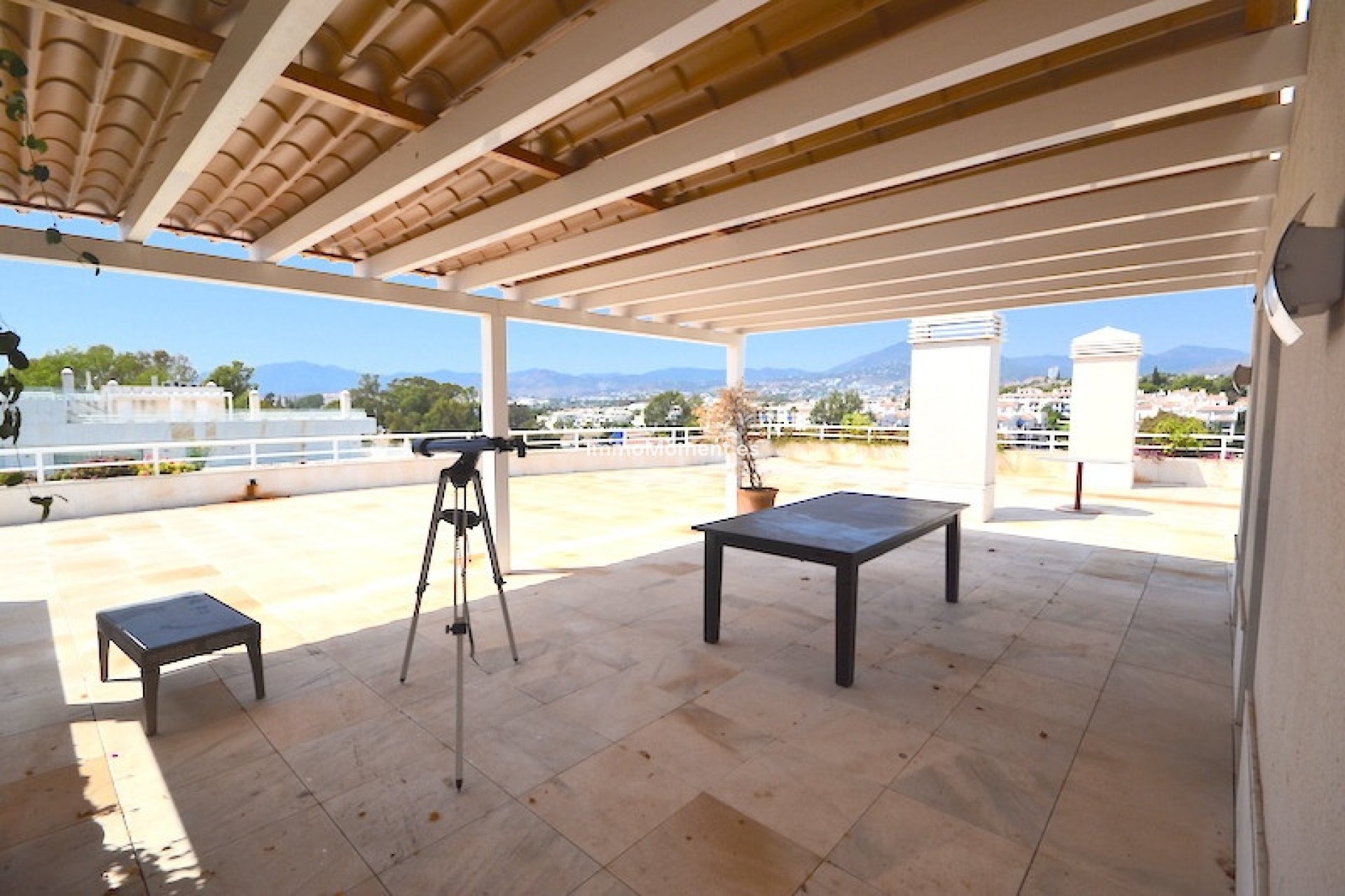 Resale - Apartment - Marbella - Puerto Banús