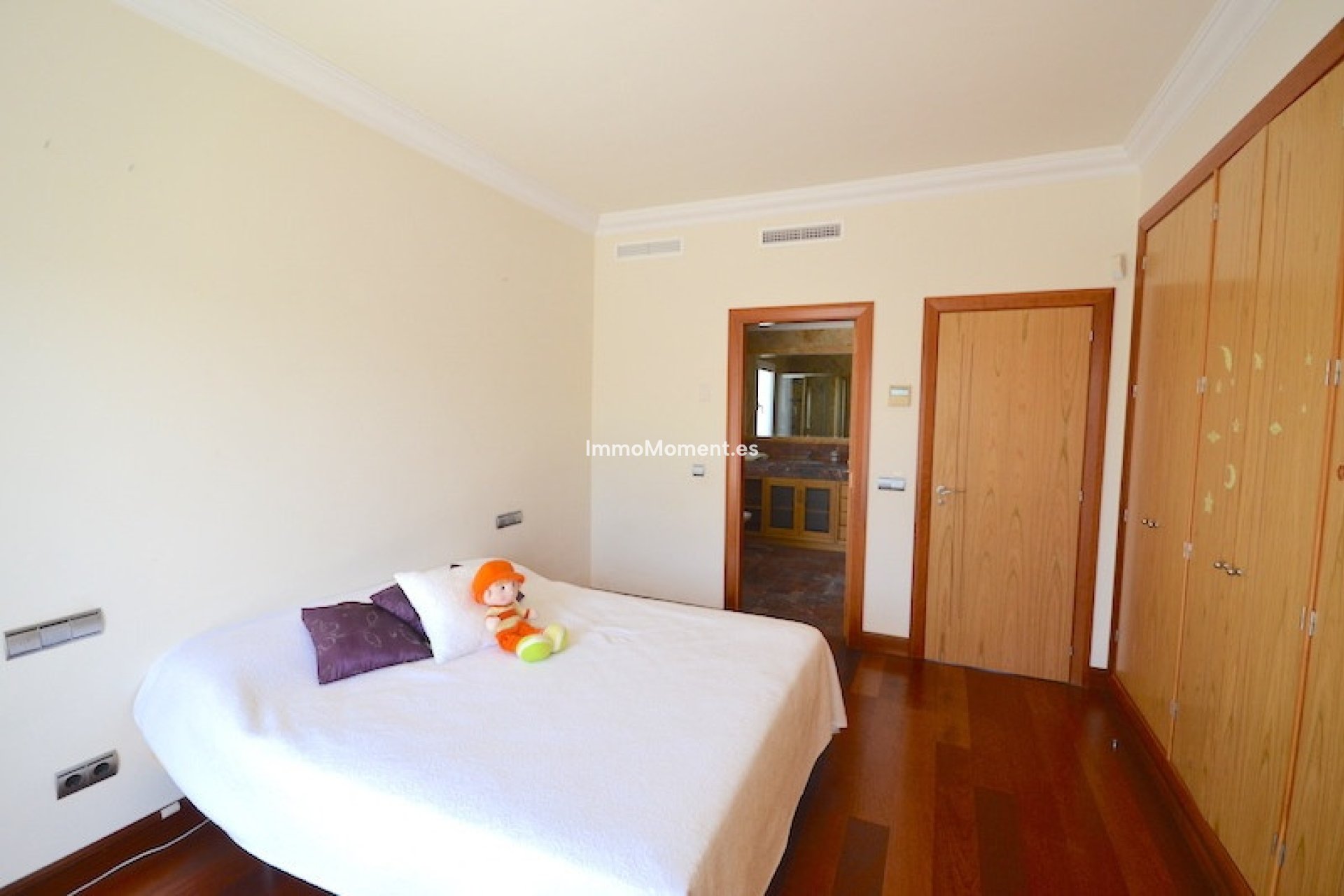 Resale - Apartment - Marbella - Puerto Banús