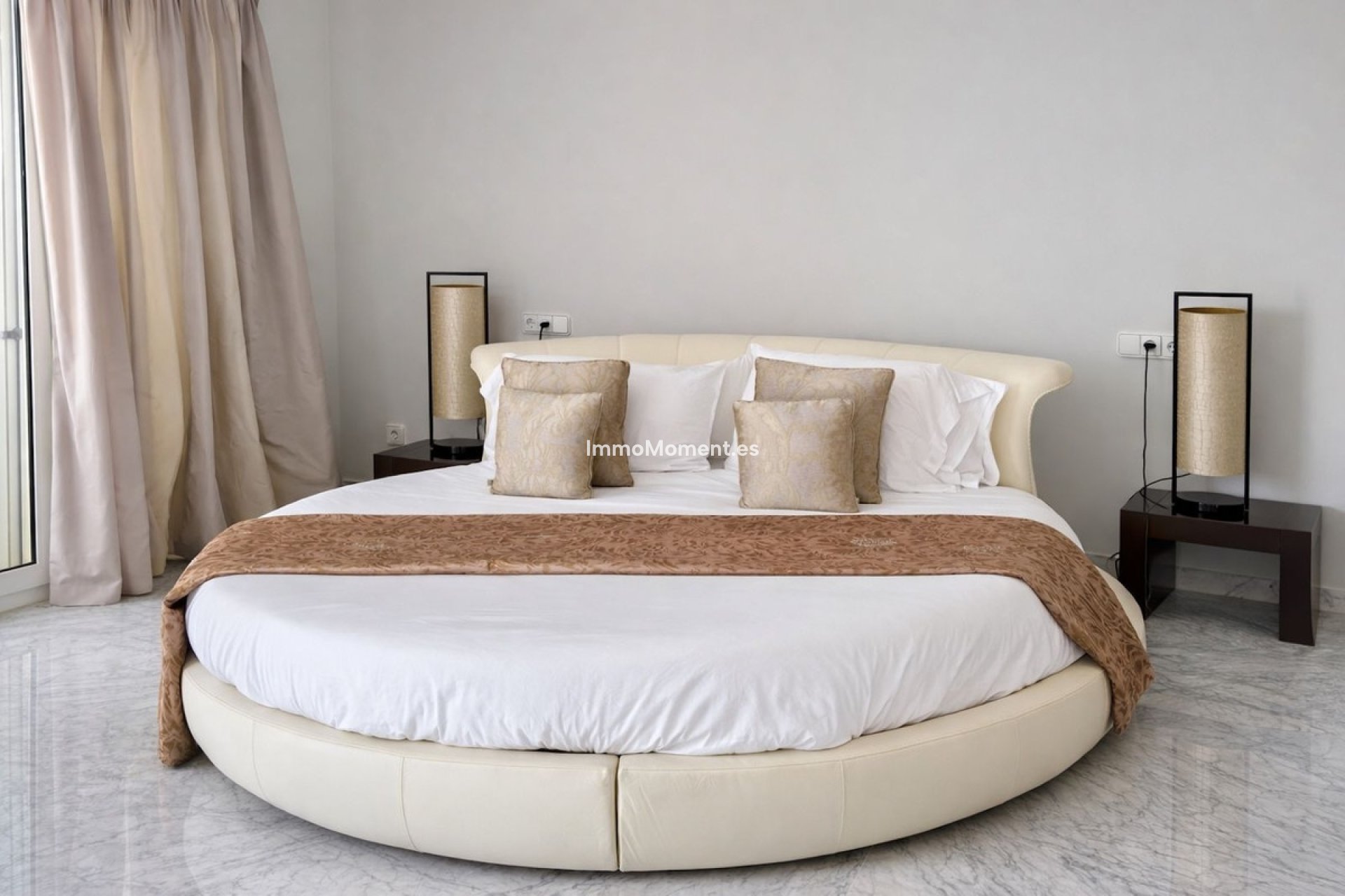 Resale - Apartment - Marbella - Puerto Banús