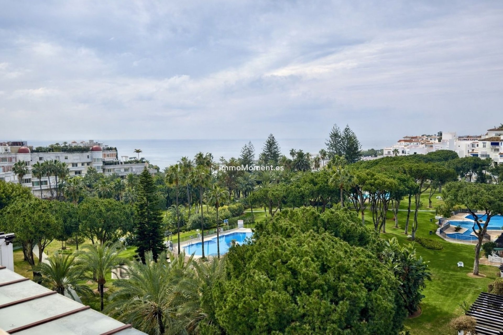 Resale - Apartment - Marbella - Puerto Banús