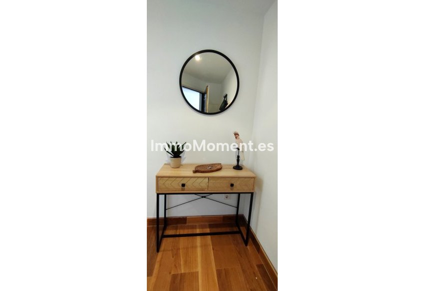 Resale - Apartment - Marbella - Puerto Banús