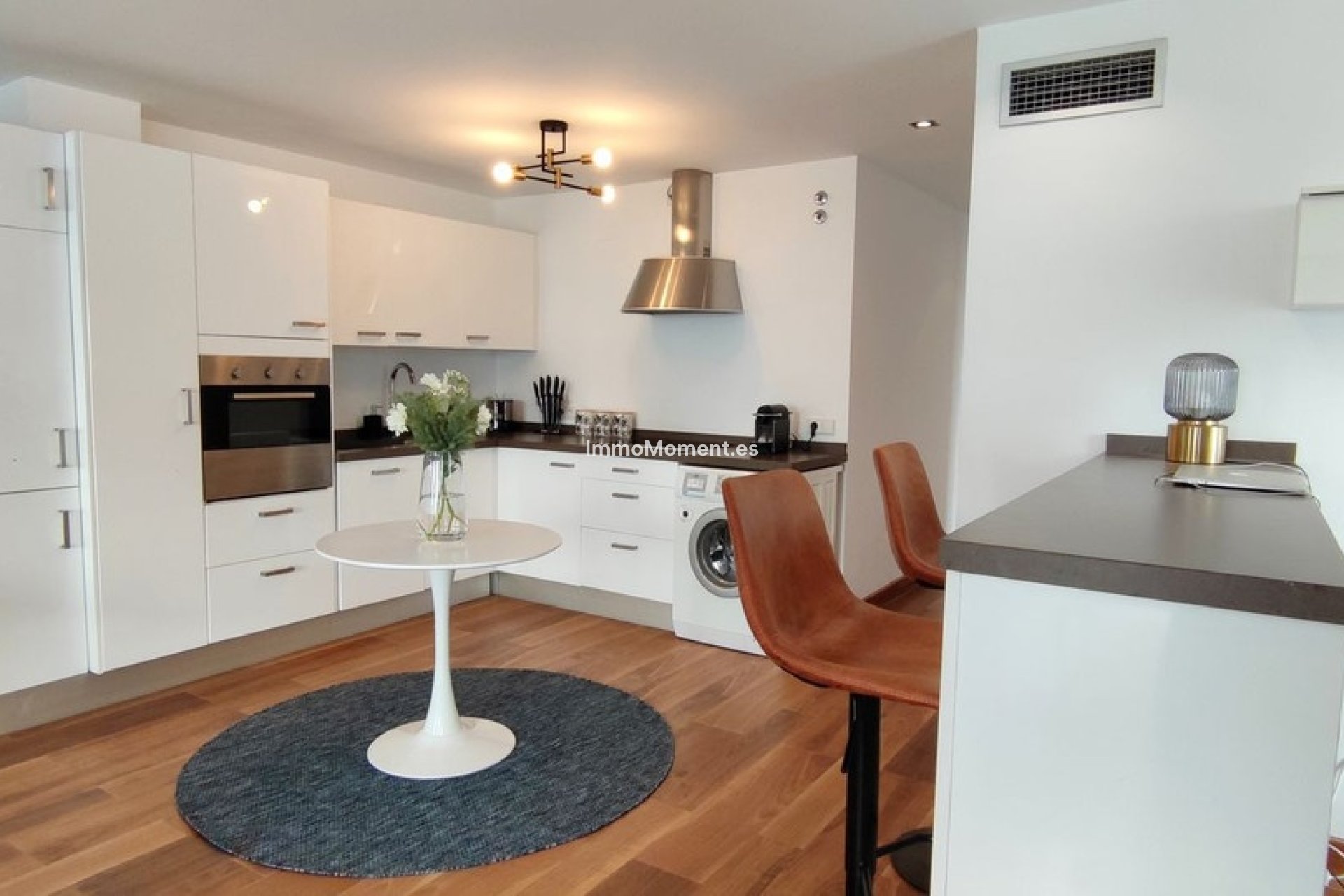 Resale - Apartment - Marbella - Puerto Banús