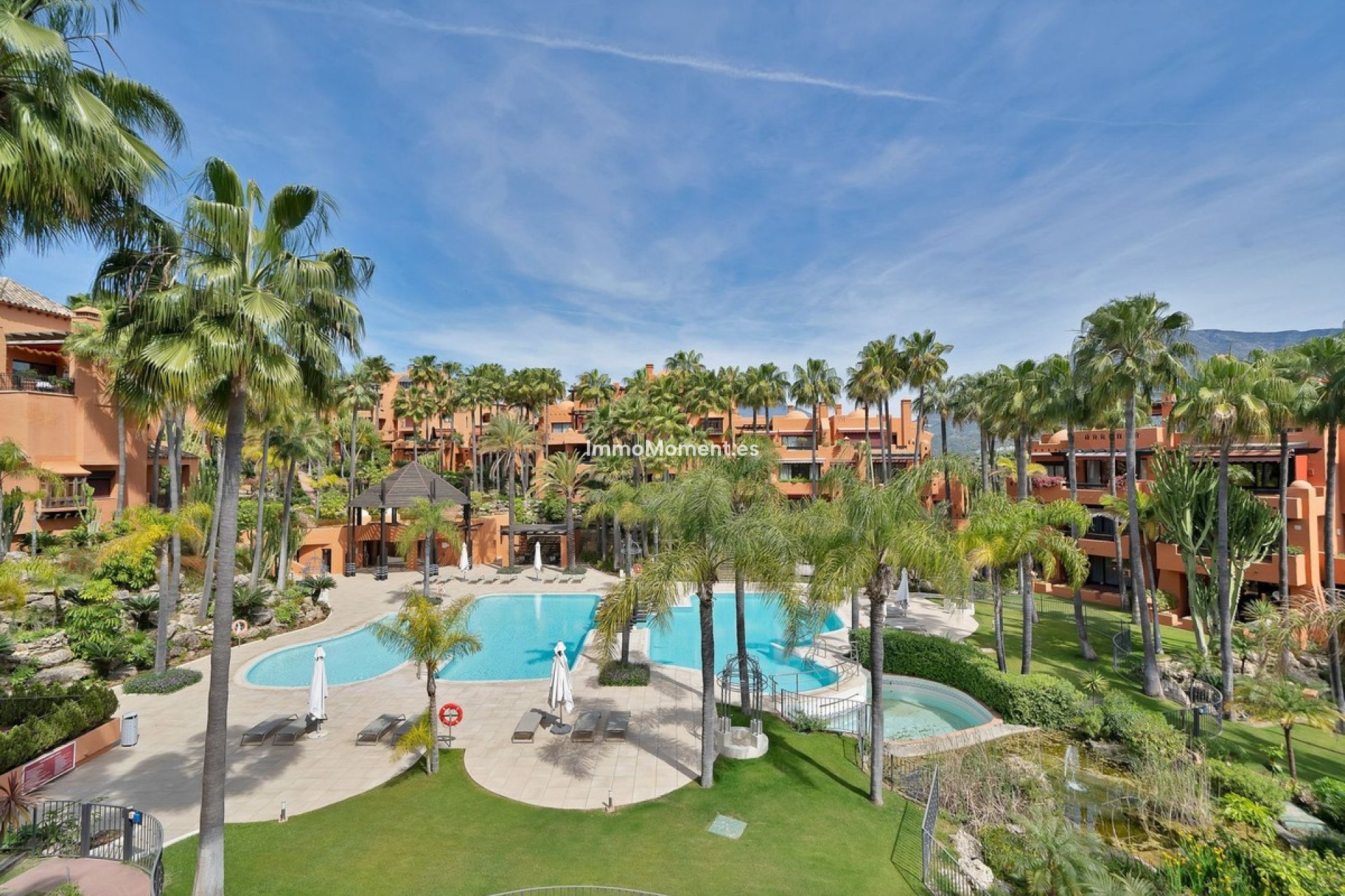 Resale - Apartment - Marbella - Puerto Banús