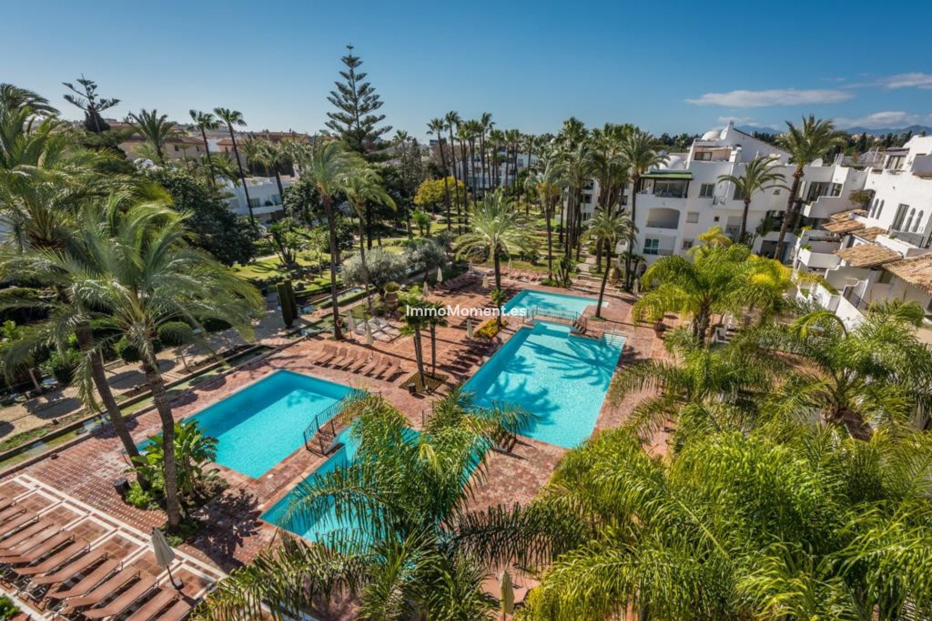 Resale - Apartment - Marbella - Puerto Banús