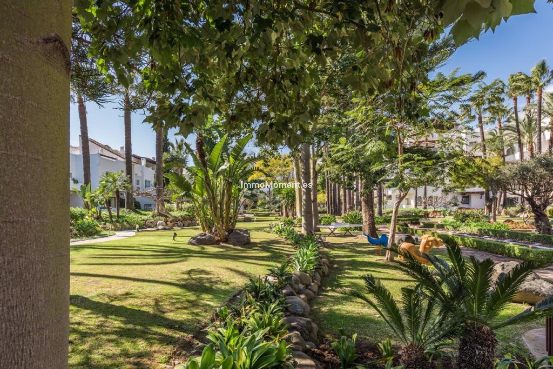 Resale - Apartment - Marbella - Puerto Banús