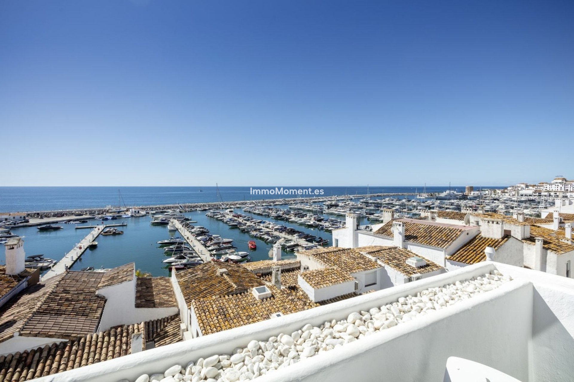 Resale - Apartment - Marbella - Puerto Banús