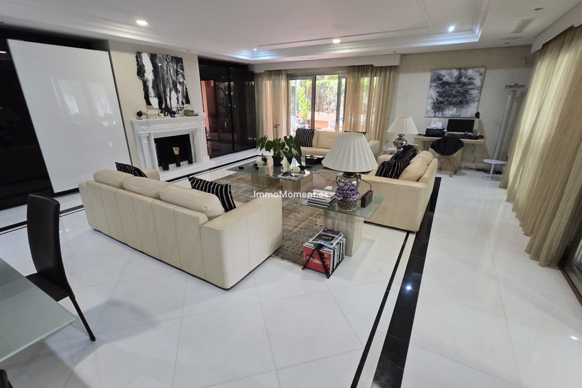Resale - Apartment - Marbella - Puerto Banús