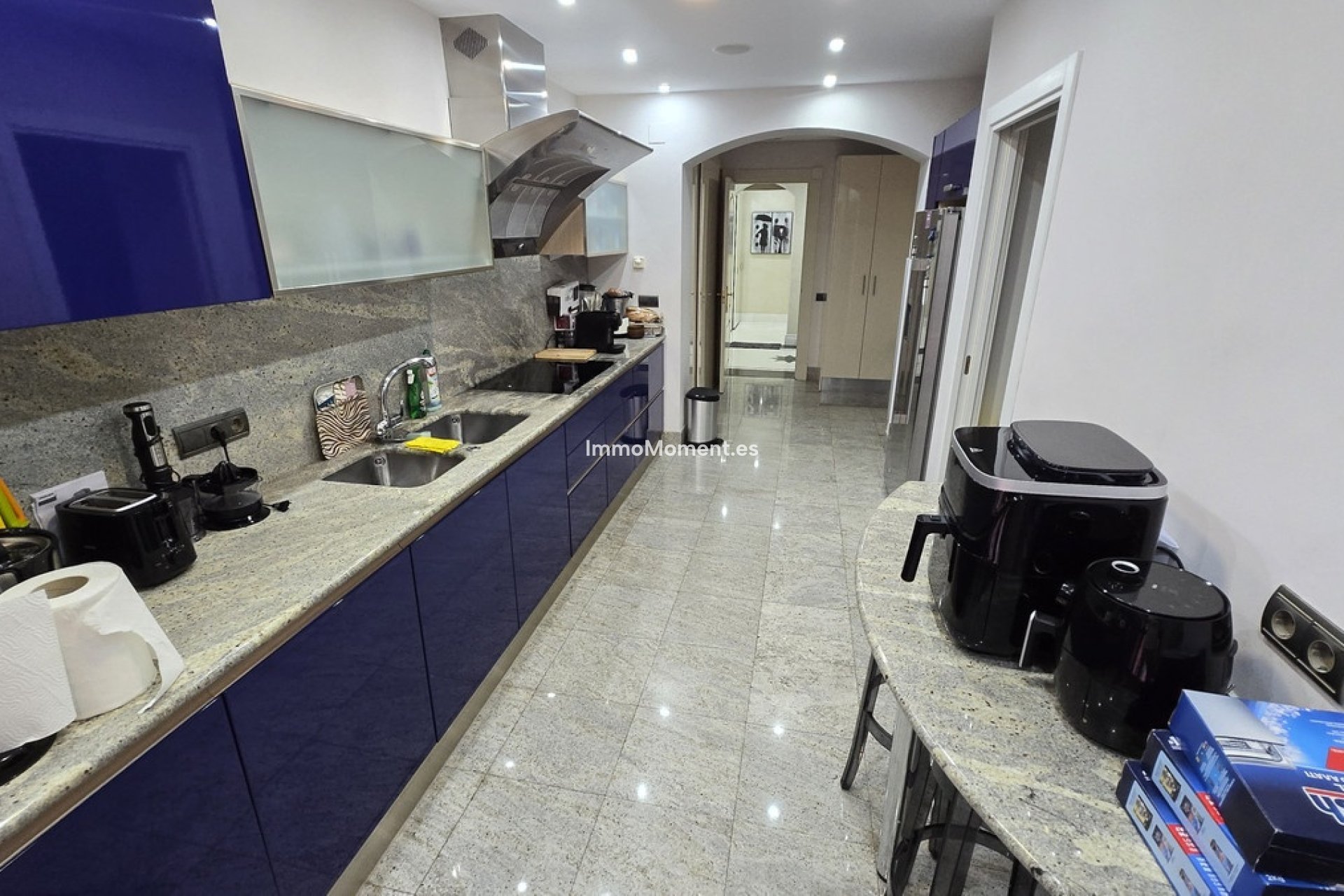 Resale - Apartment - Marbella - Puerto Banús