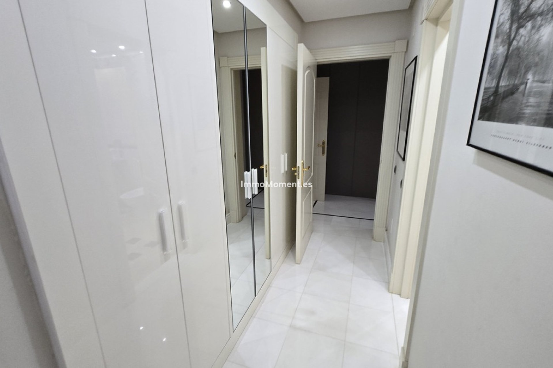 Resale - Apartment - Marbella - Puerto Banús