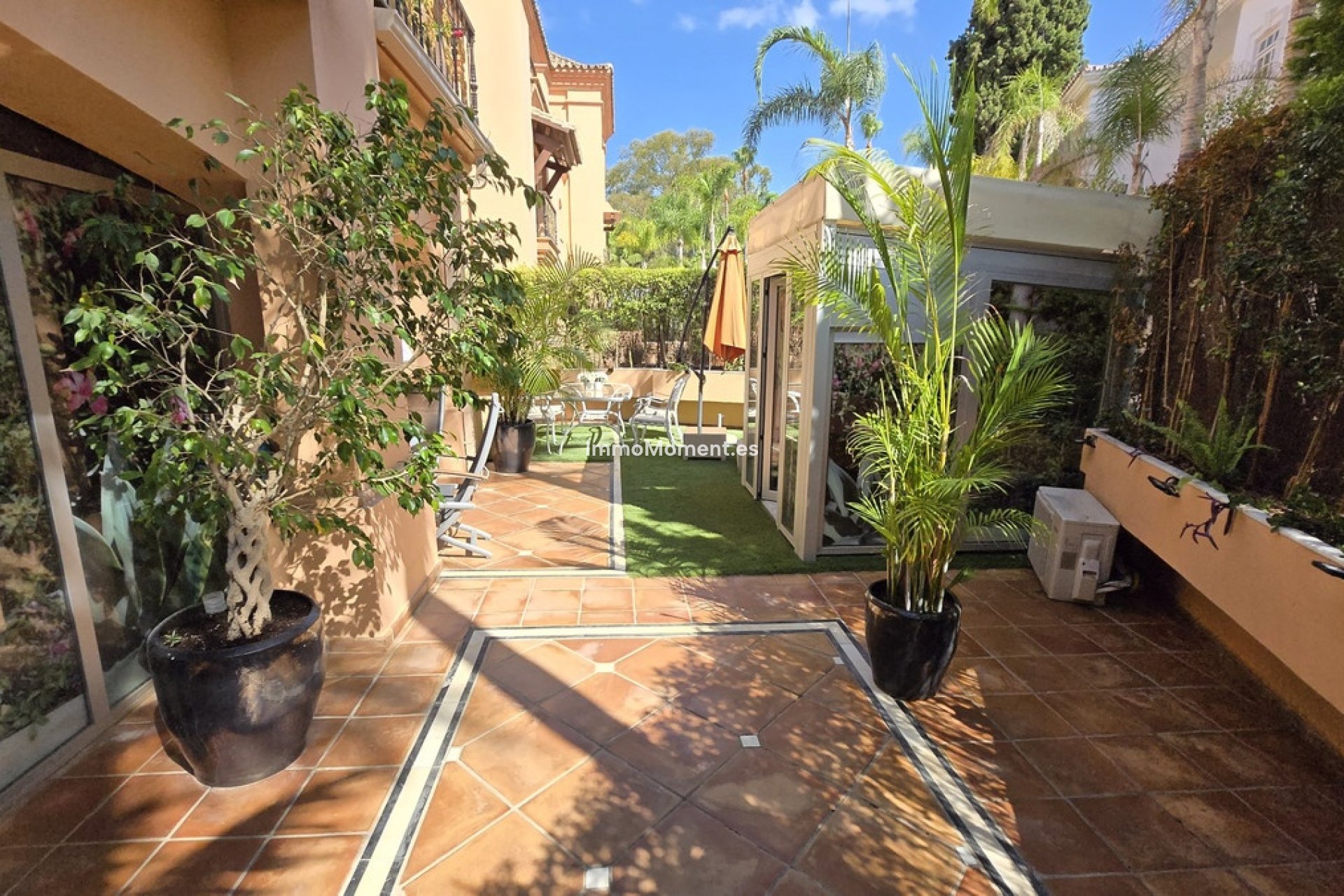 Resale - Apartment - Marbella - Puerto Banús