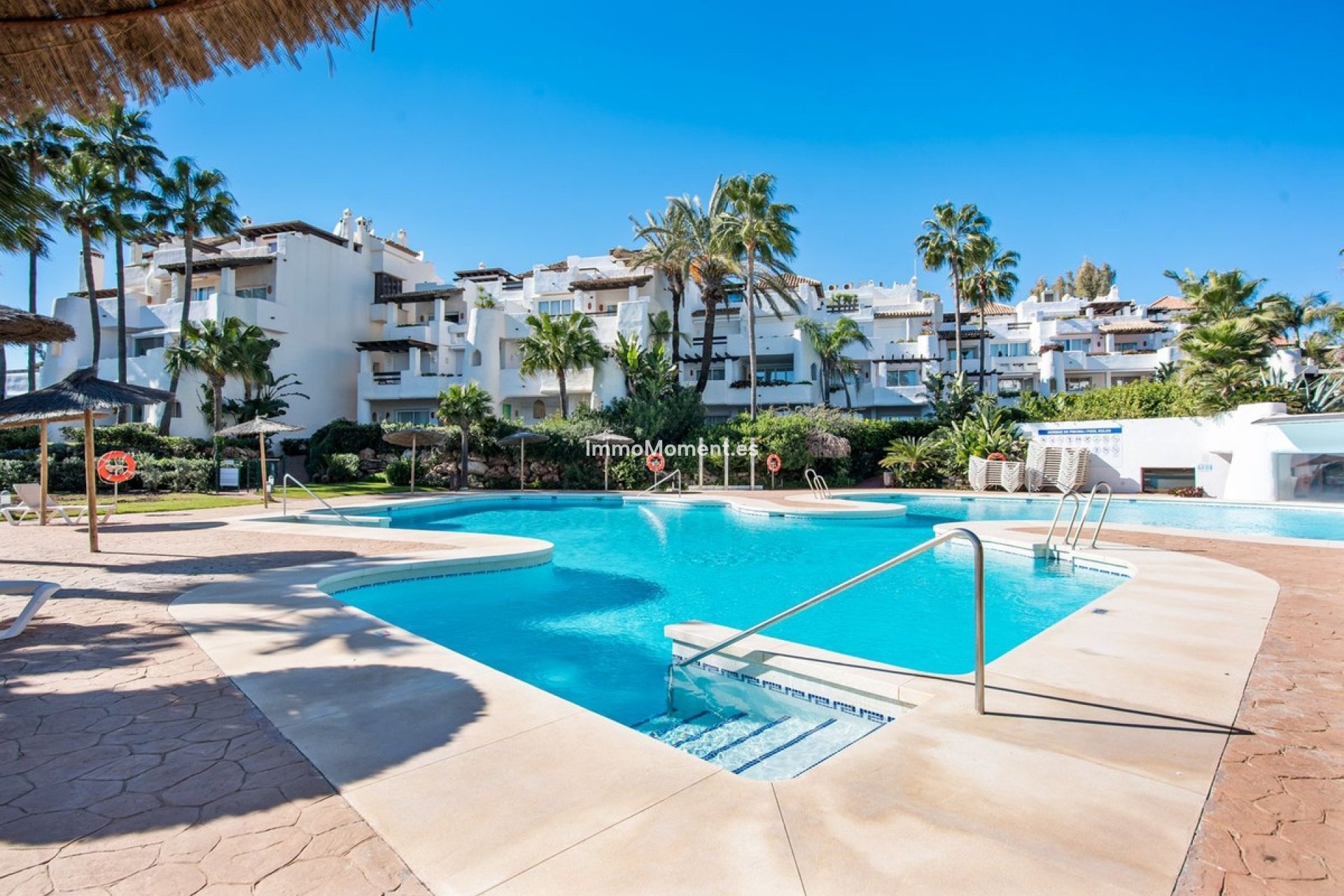 Resale - Apartment - Marbella - Puerto Banús
