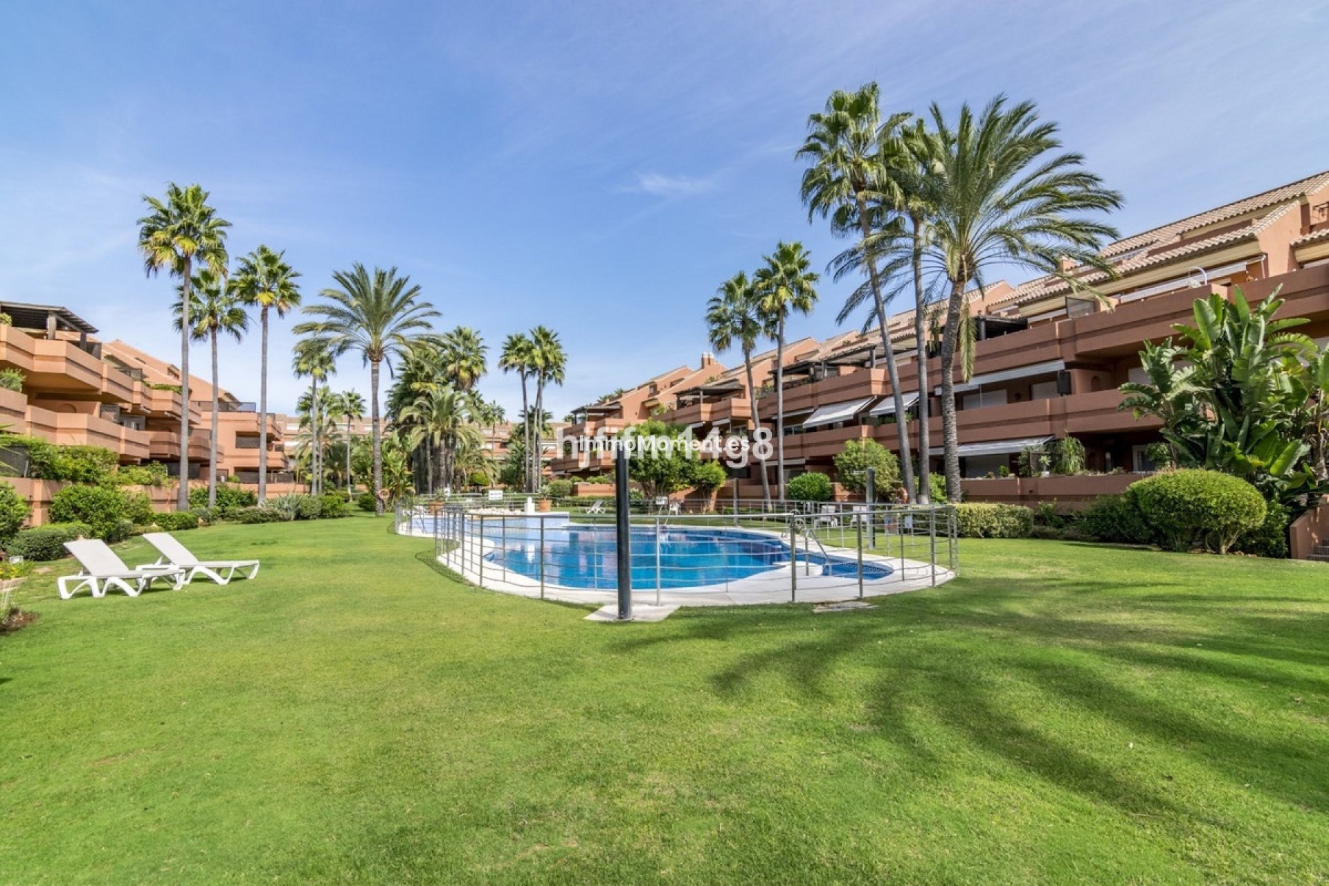 Resale - Apartment - Marbella - Puerto Banús