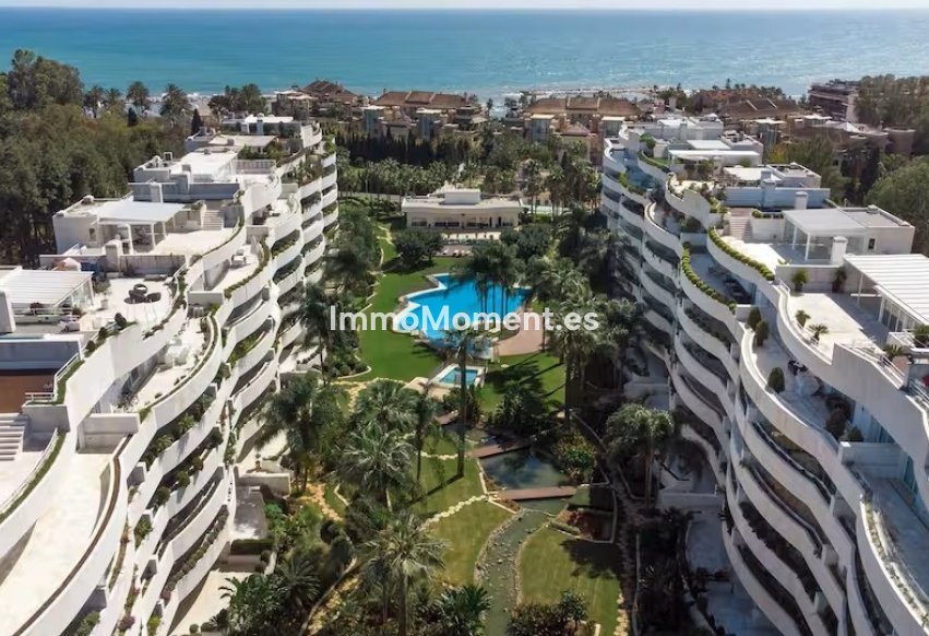 Resale - Apartment - Marbella - Puerto Banús