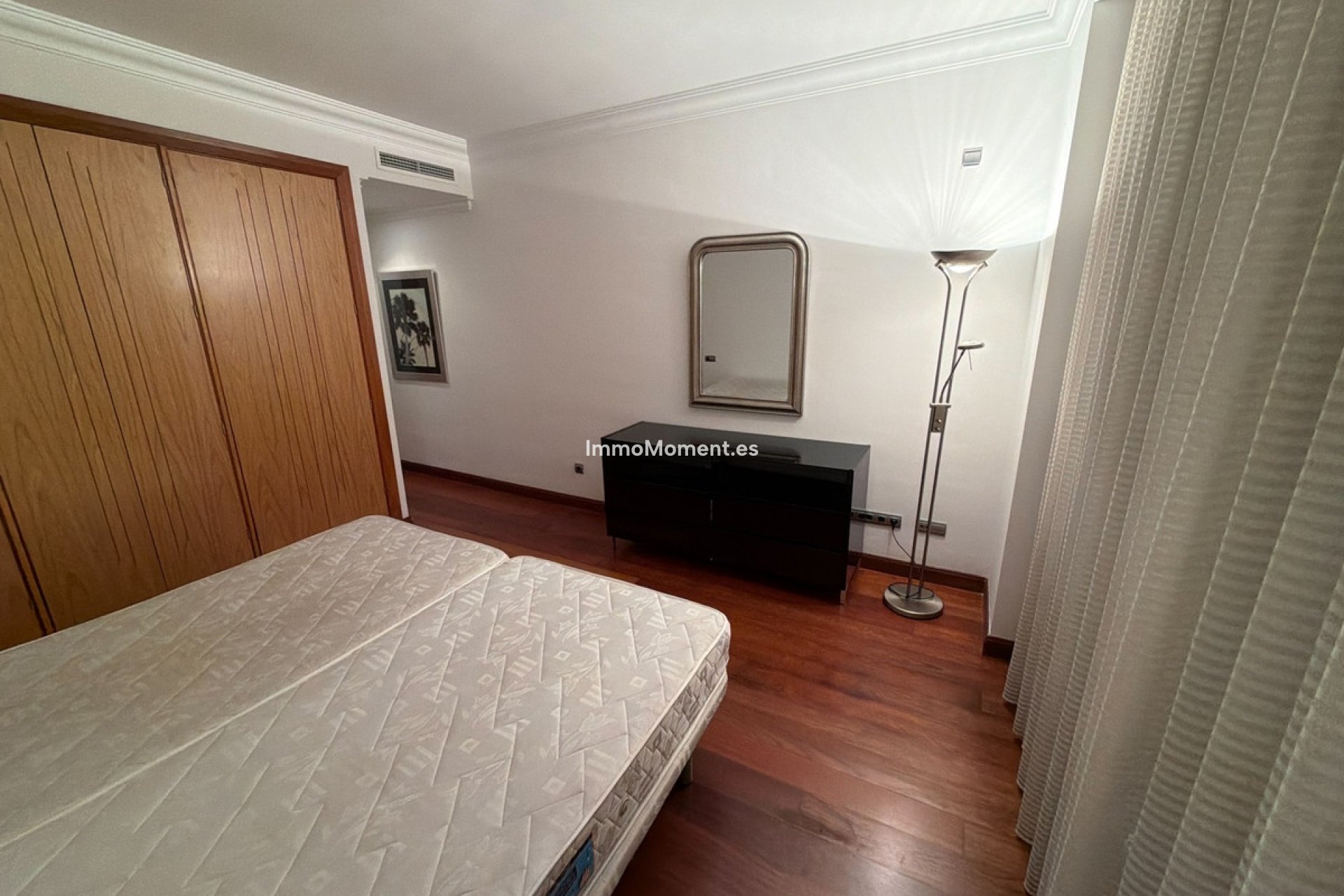 Resale - Apartment - Marbella - Puerto Banús