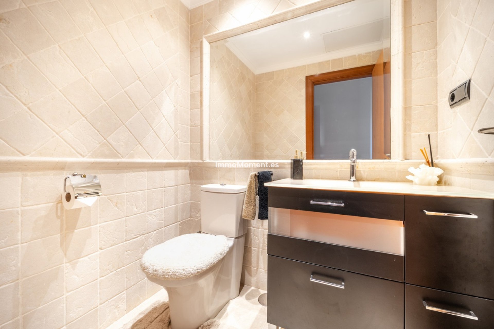 Resale - Apartment - Marbella - Puerto Banús