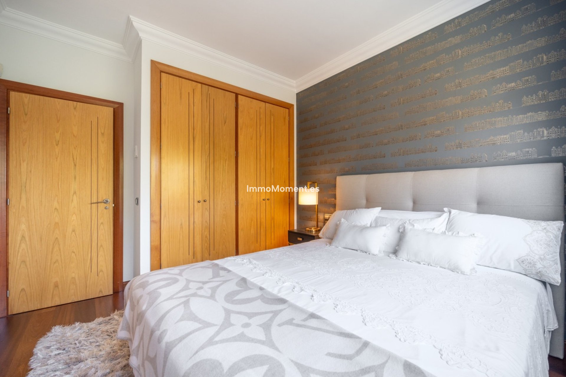 Resale - Apartment - Marbella - Puerto Banús