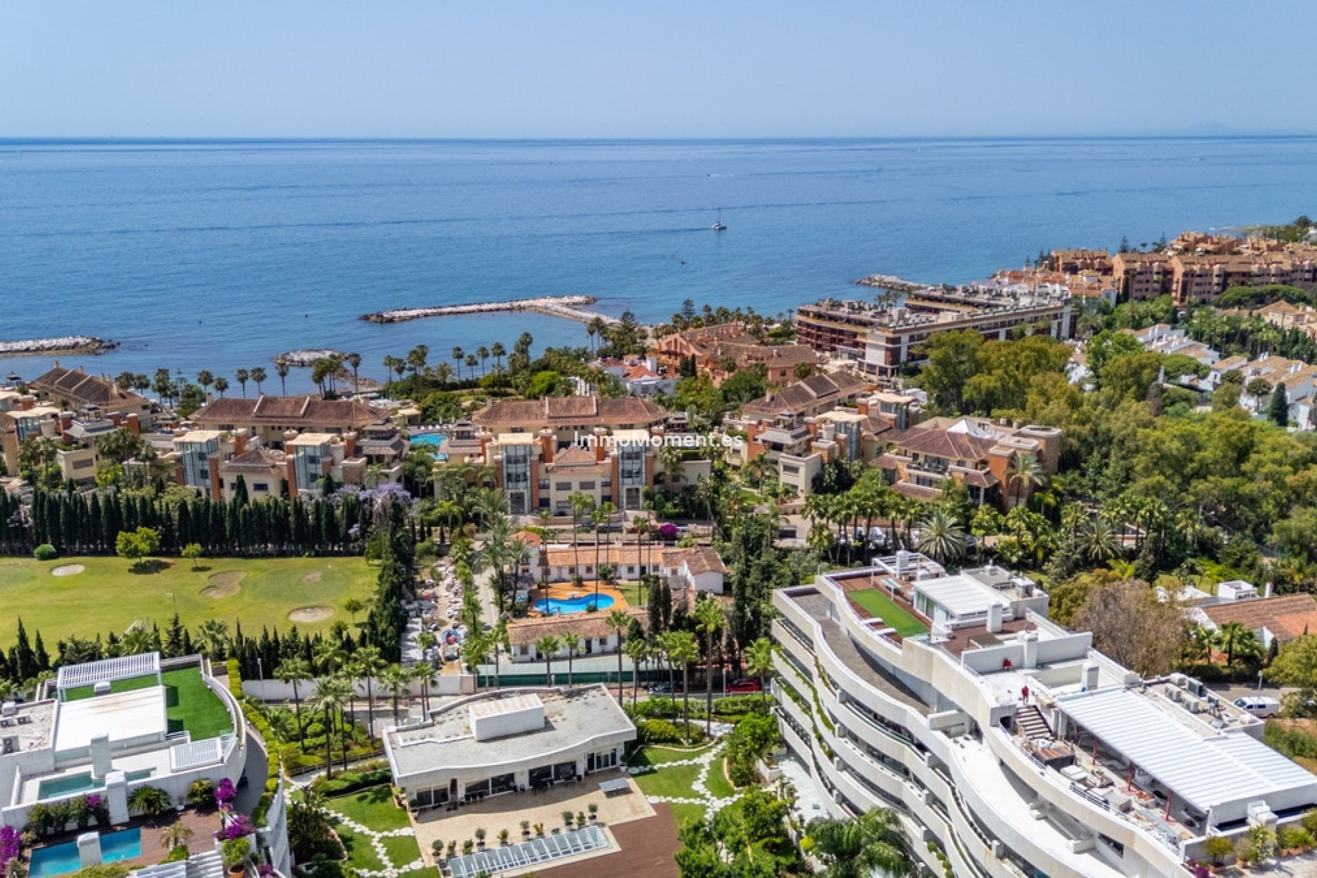 Resale - Apartment - Marbella - Puerto Banús