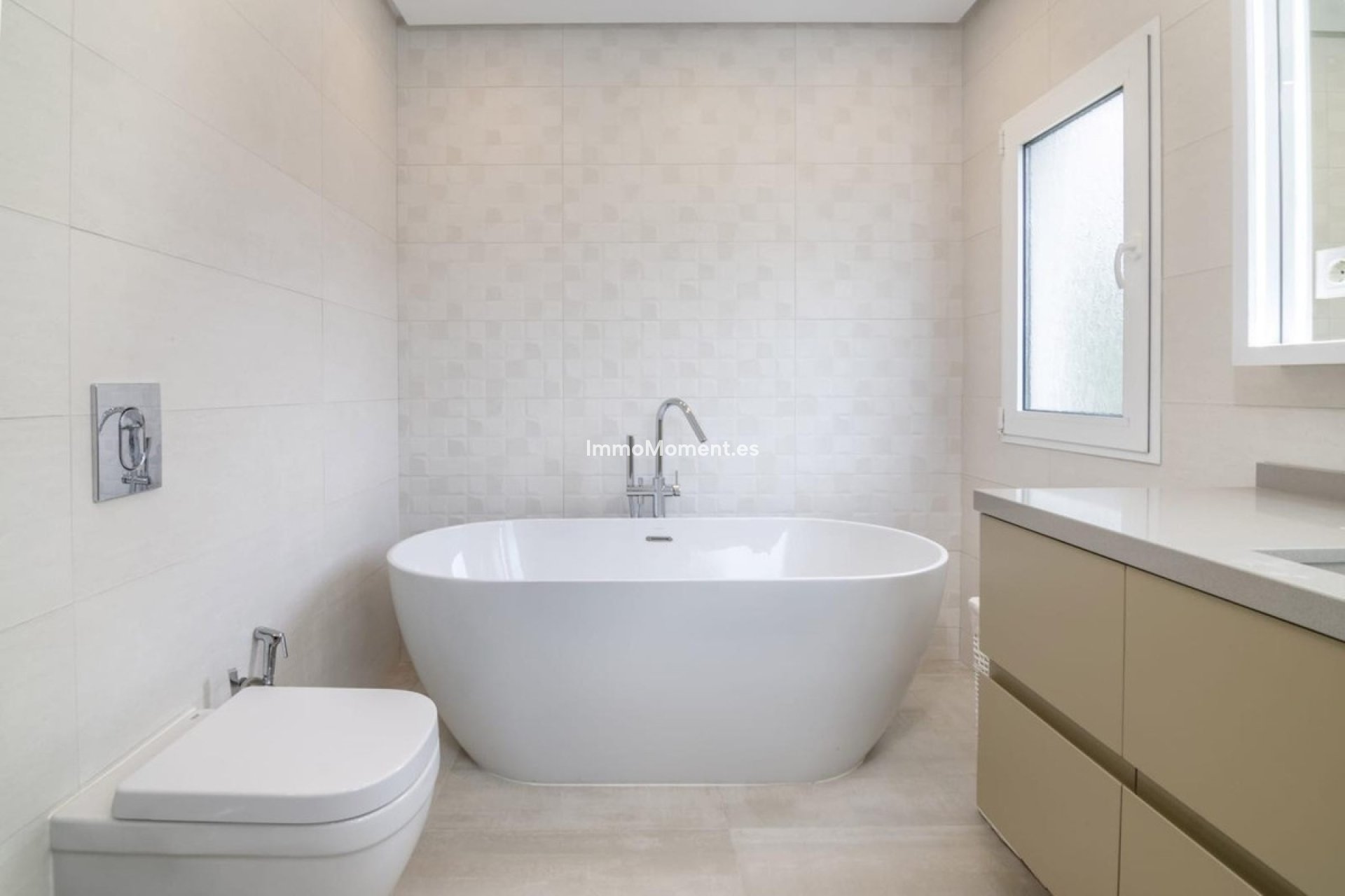 Resale - Apartment - Marbella - Puerto Banús