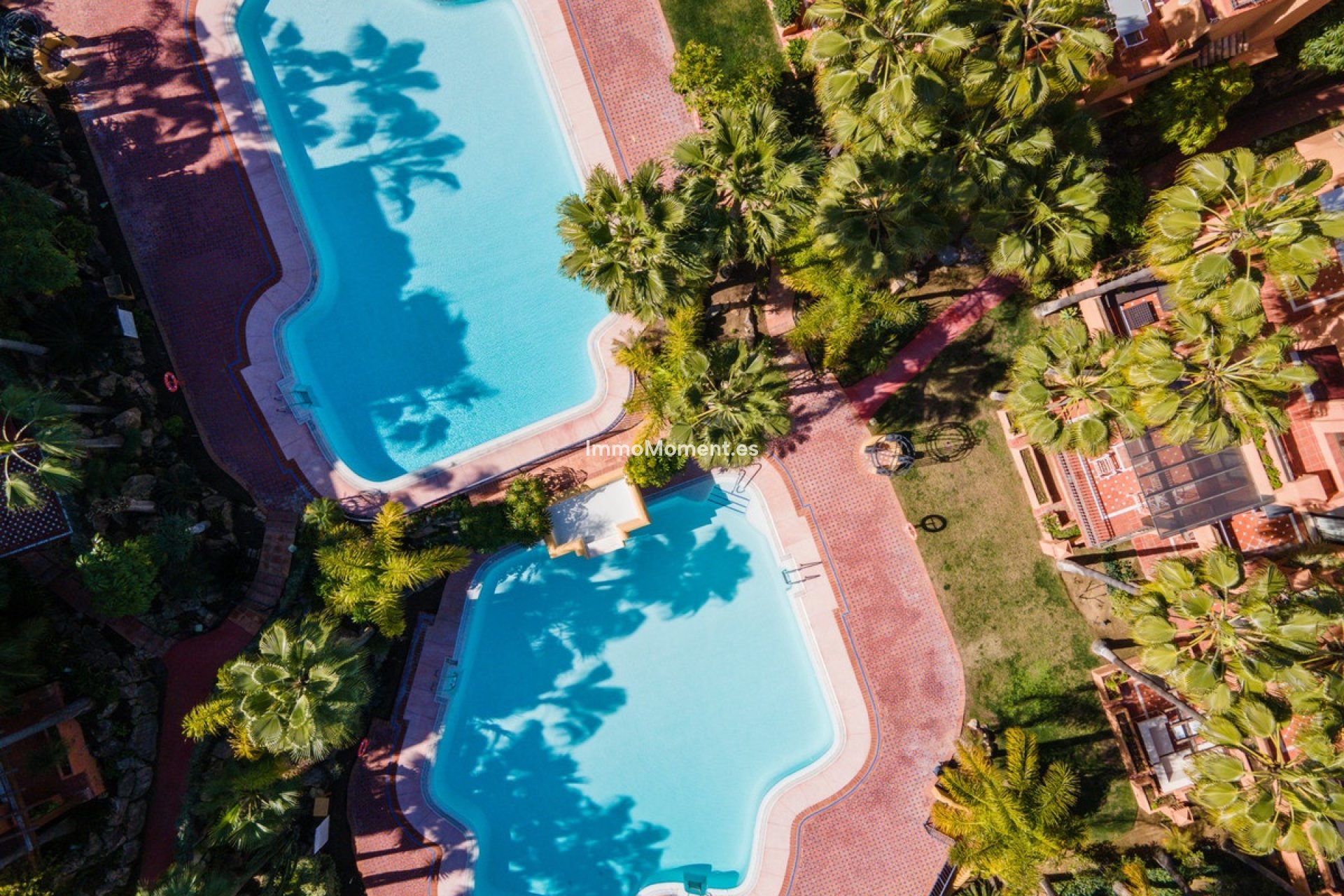 Resale - Apartment - Marbella - Puerto Banús