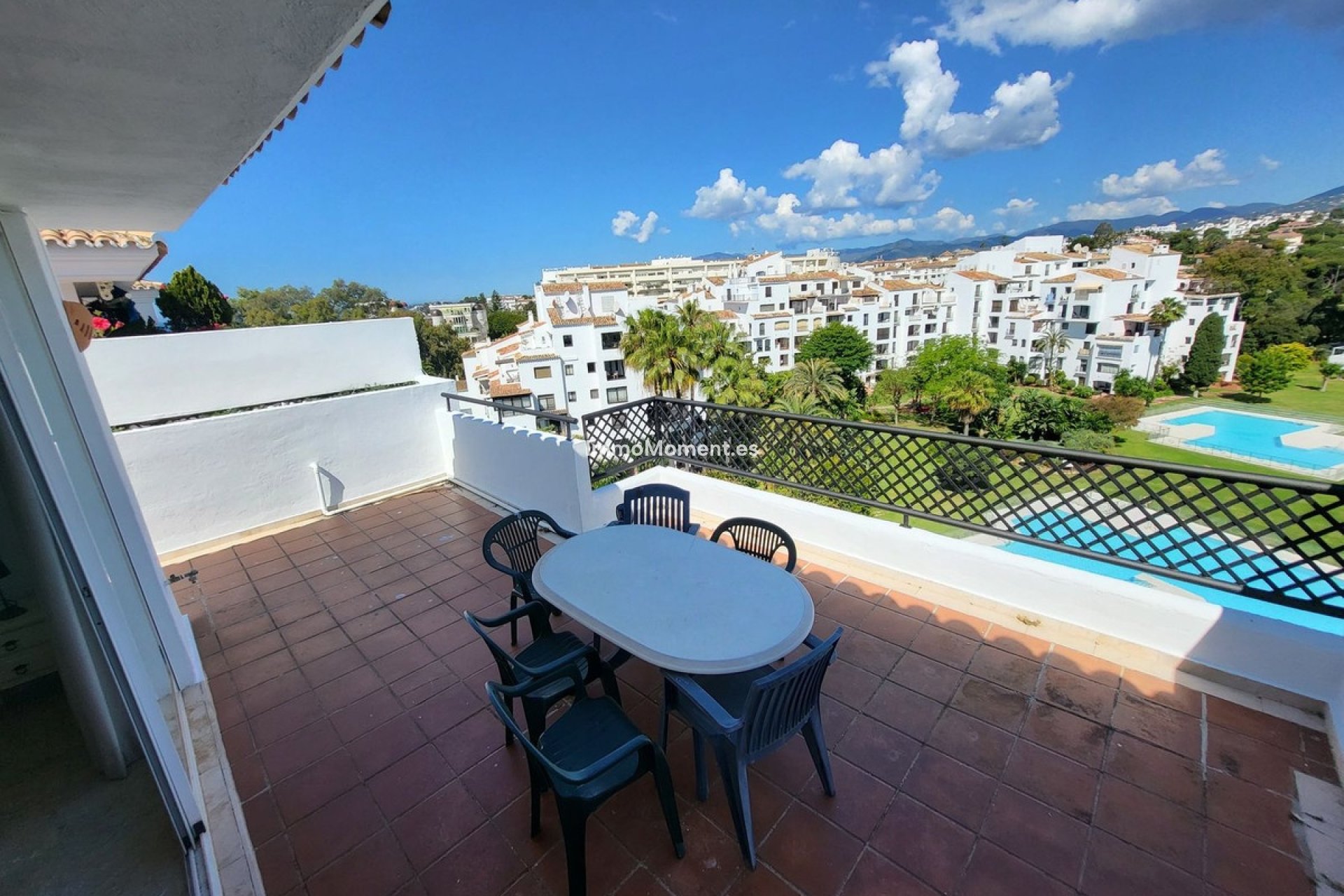 Resale - Apartment - Marbella - Puerto Banús