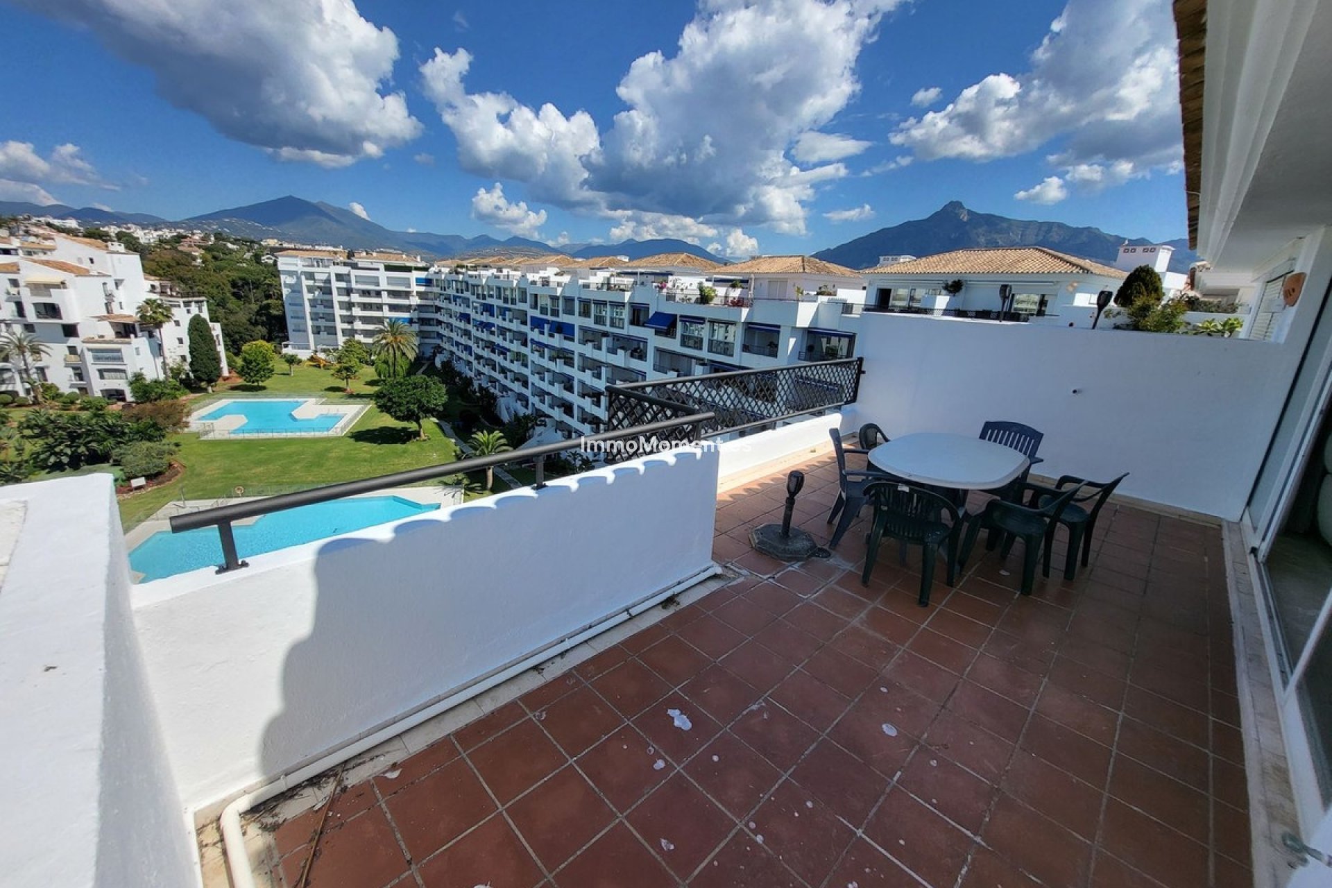 Resale - Apartment - Marbella - Puerto Banús