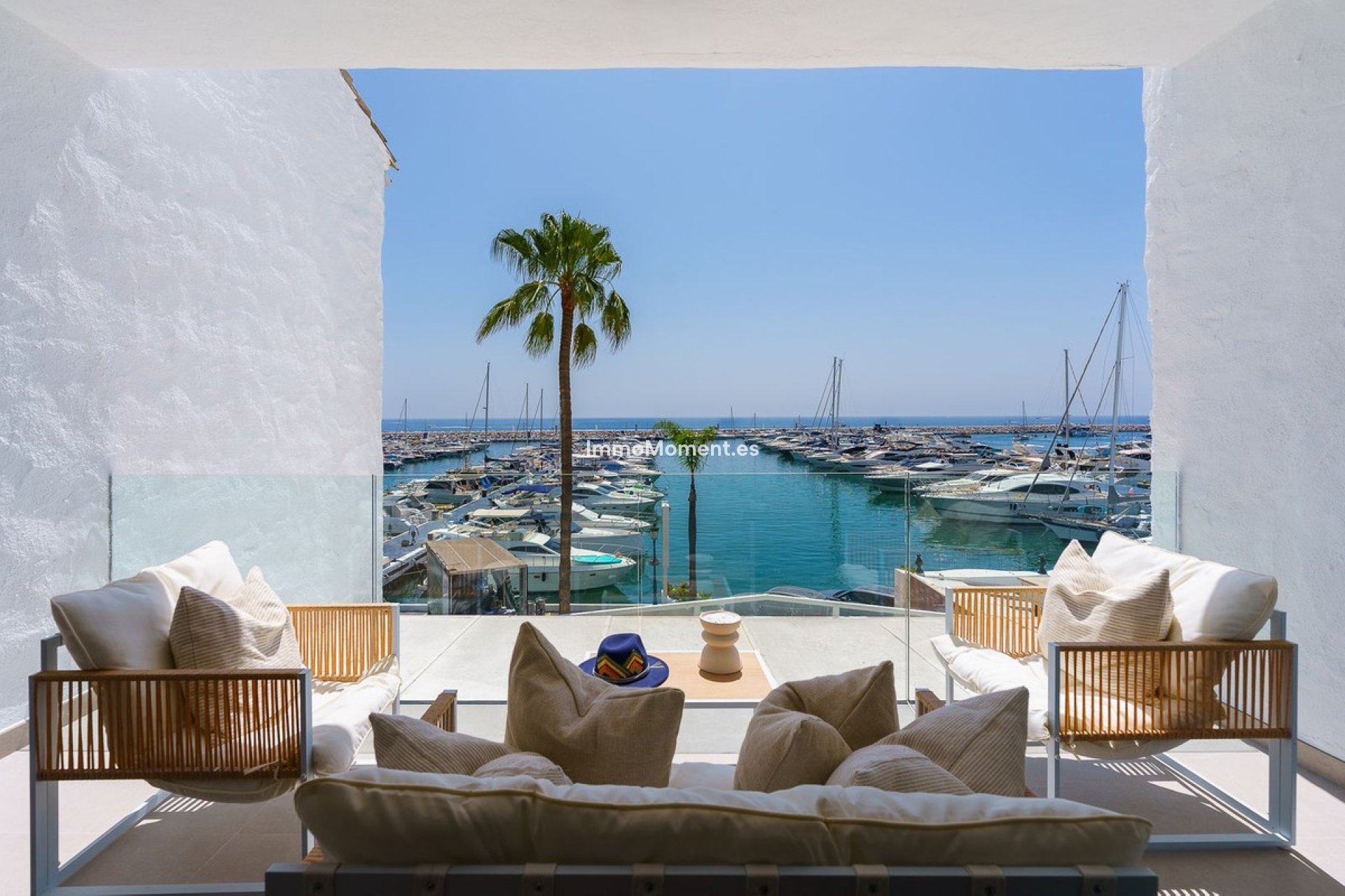 Resale - Apartment - Marbella - Puerto Banús