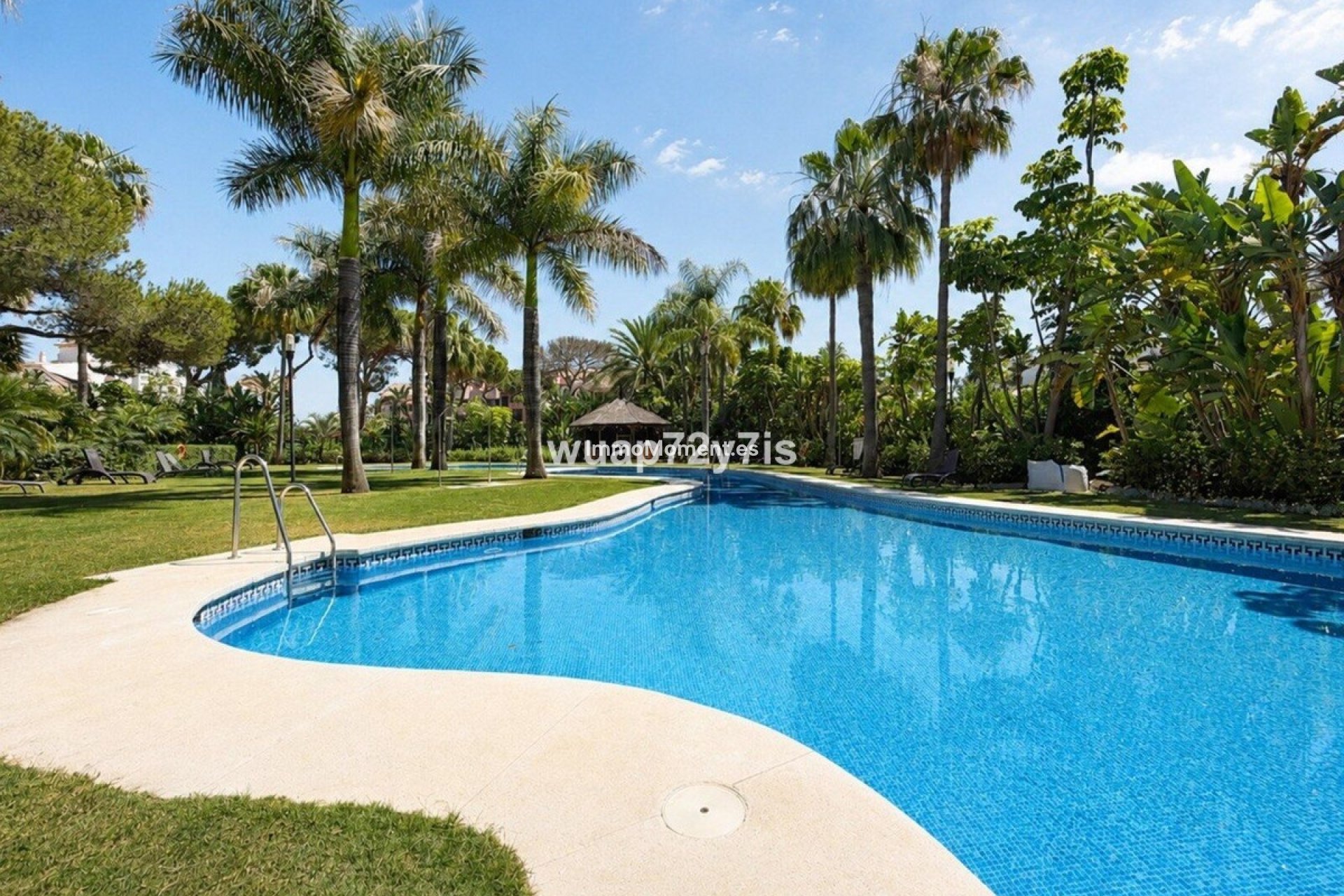 Resale - Apartment - Marbella - Puerto Banús