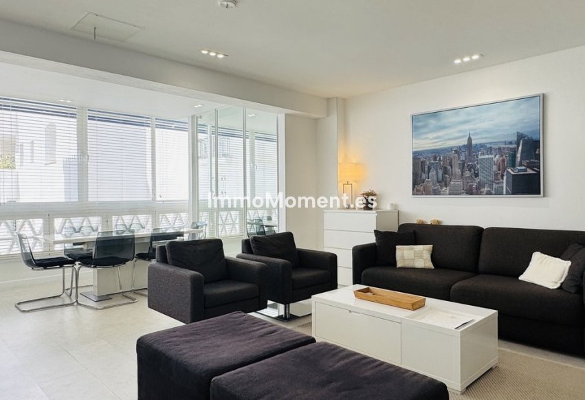 Resale - Apartment - Marbella - Puerto Banús